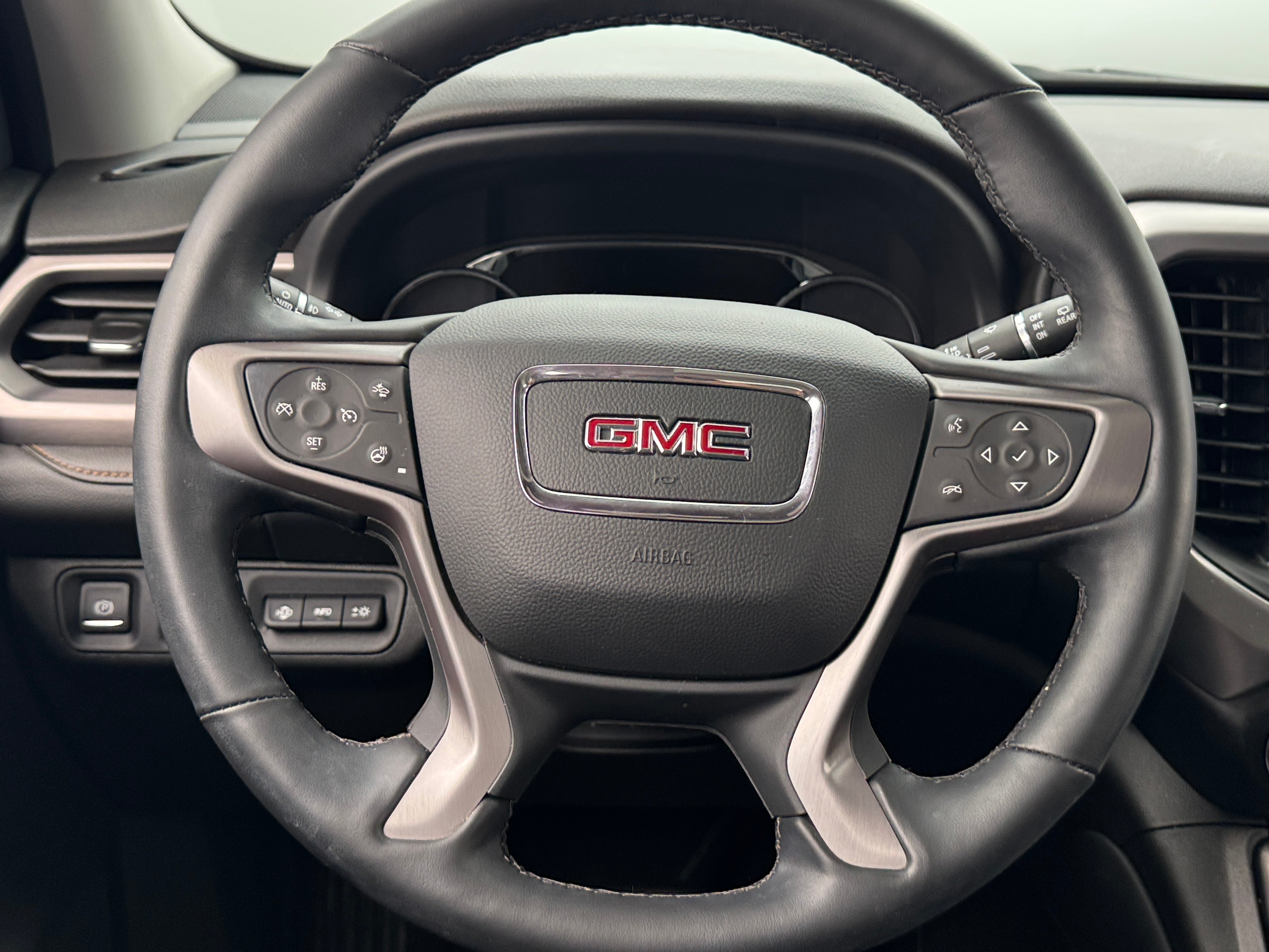 2023 GMC Acadia AT4 4