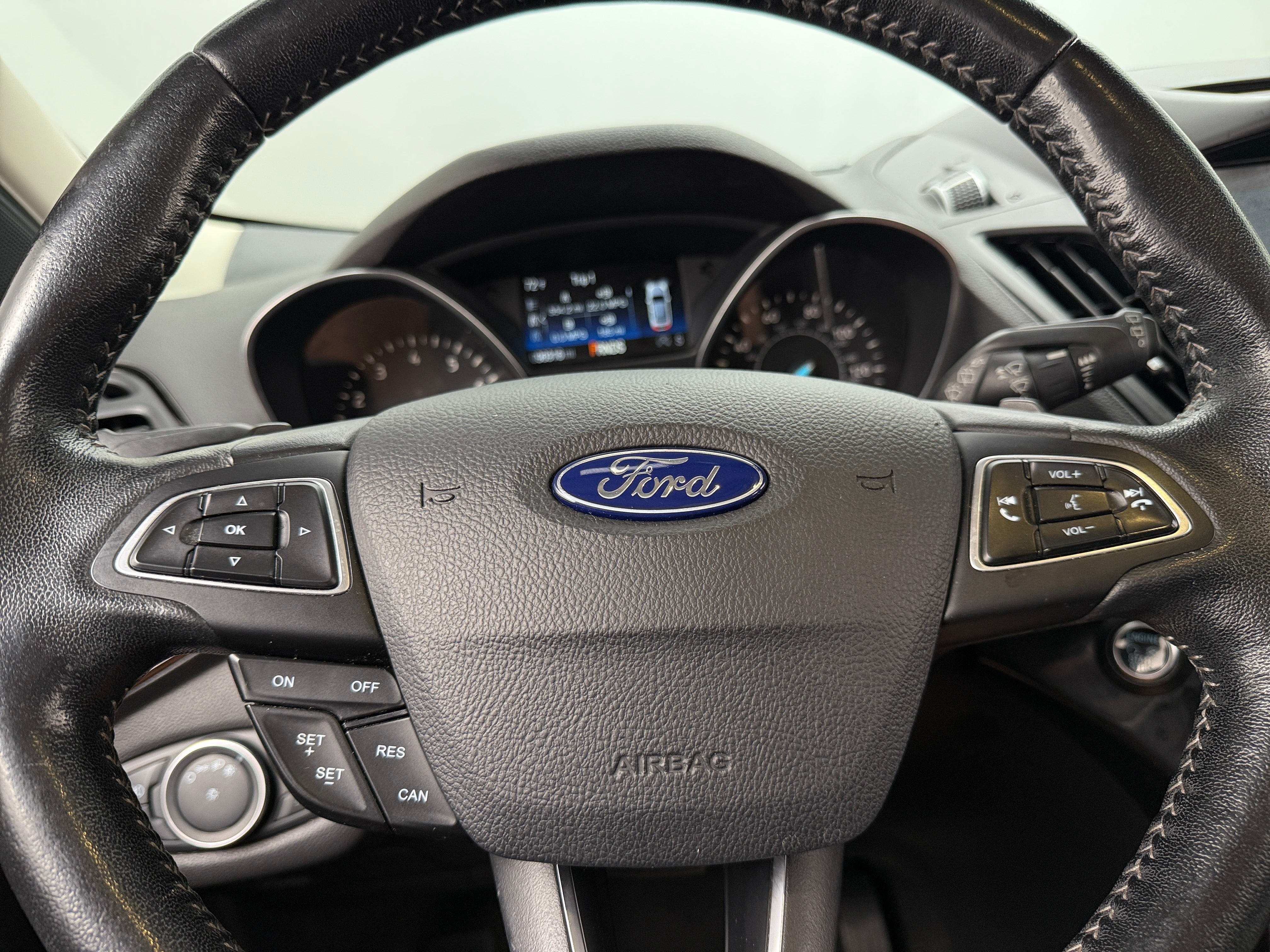 2017 Ford Escape Titanium 4