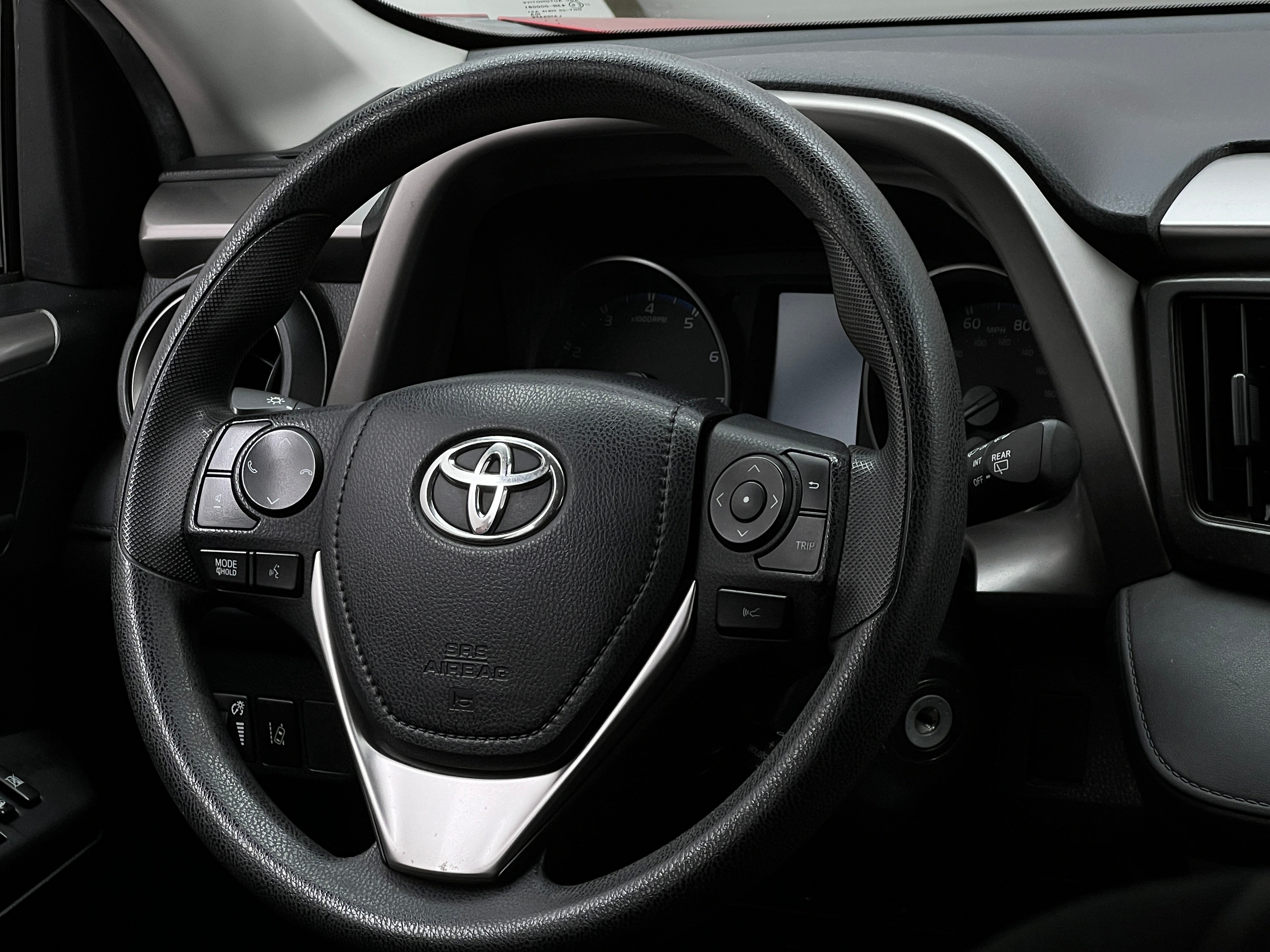 2017 Toyota RAV4 LE 5