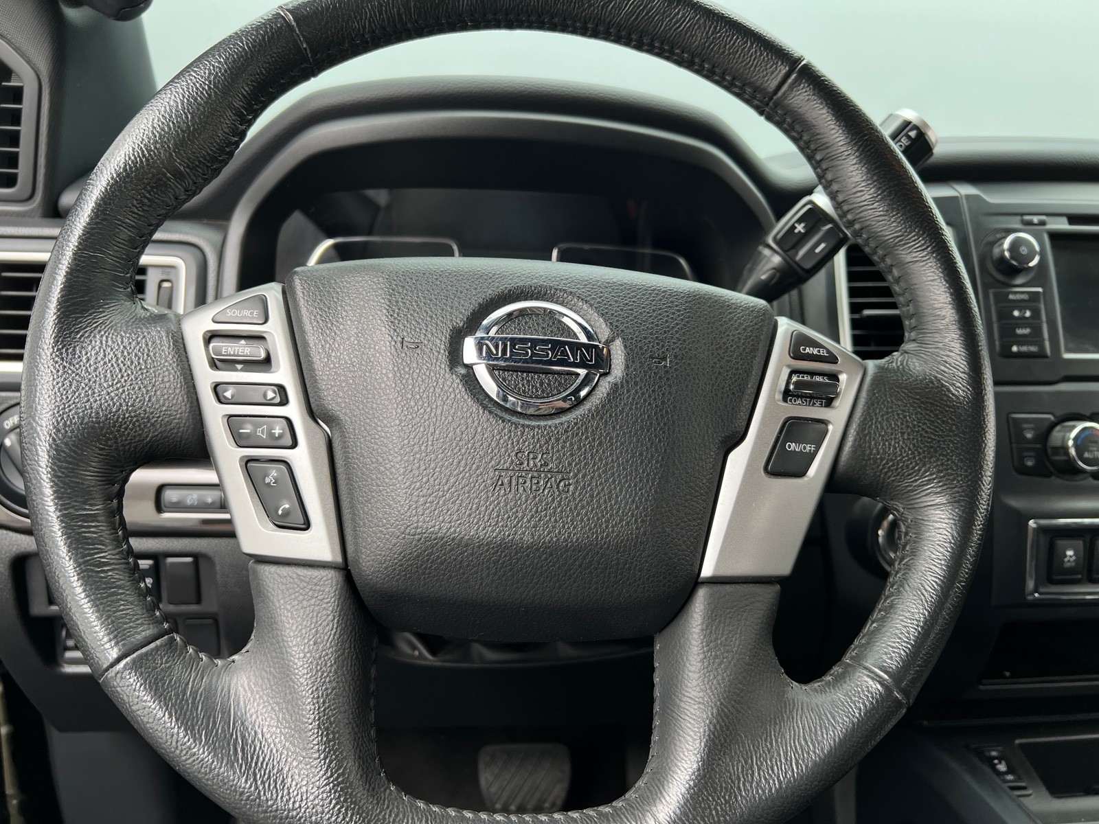 Thumbnail: 2019 Nissan Titan - 5