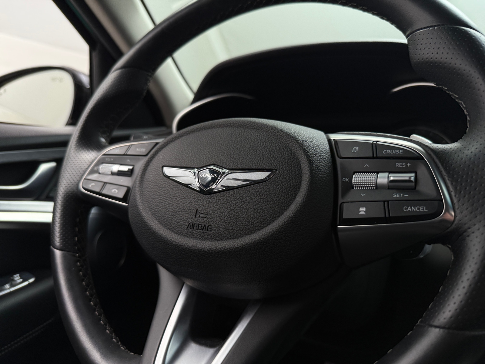 Thumbnail: 2021 Genesis G70 - 4