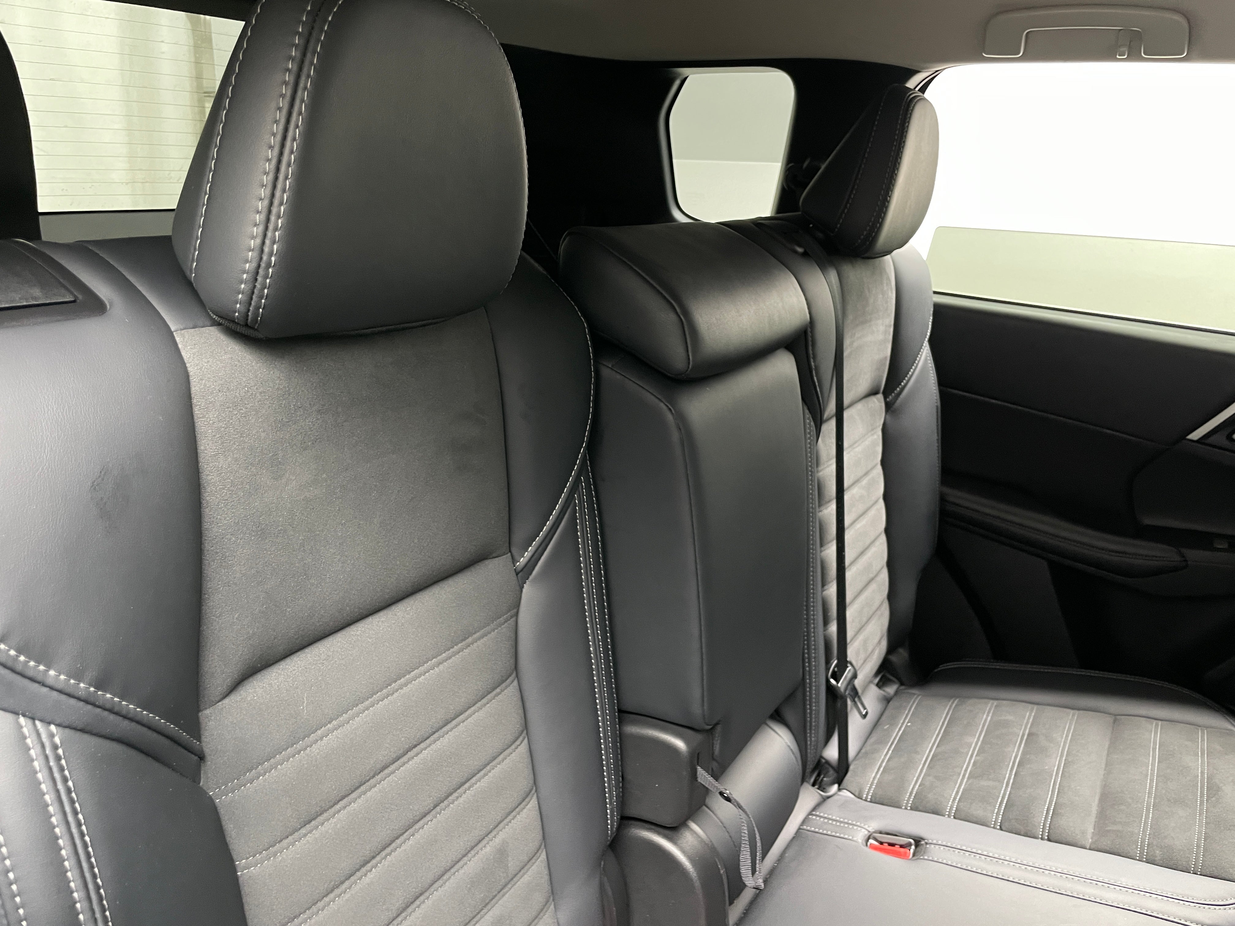 2024 Mitsubishi Outlander SE 5