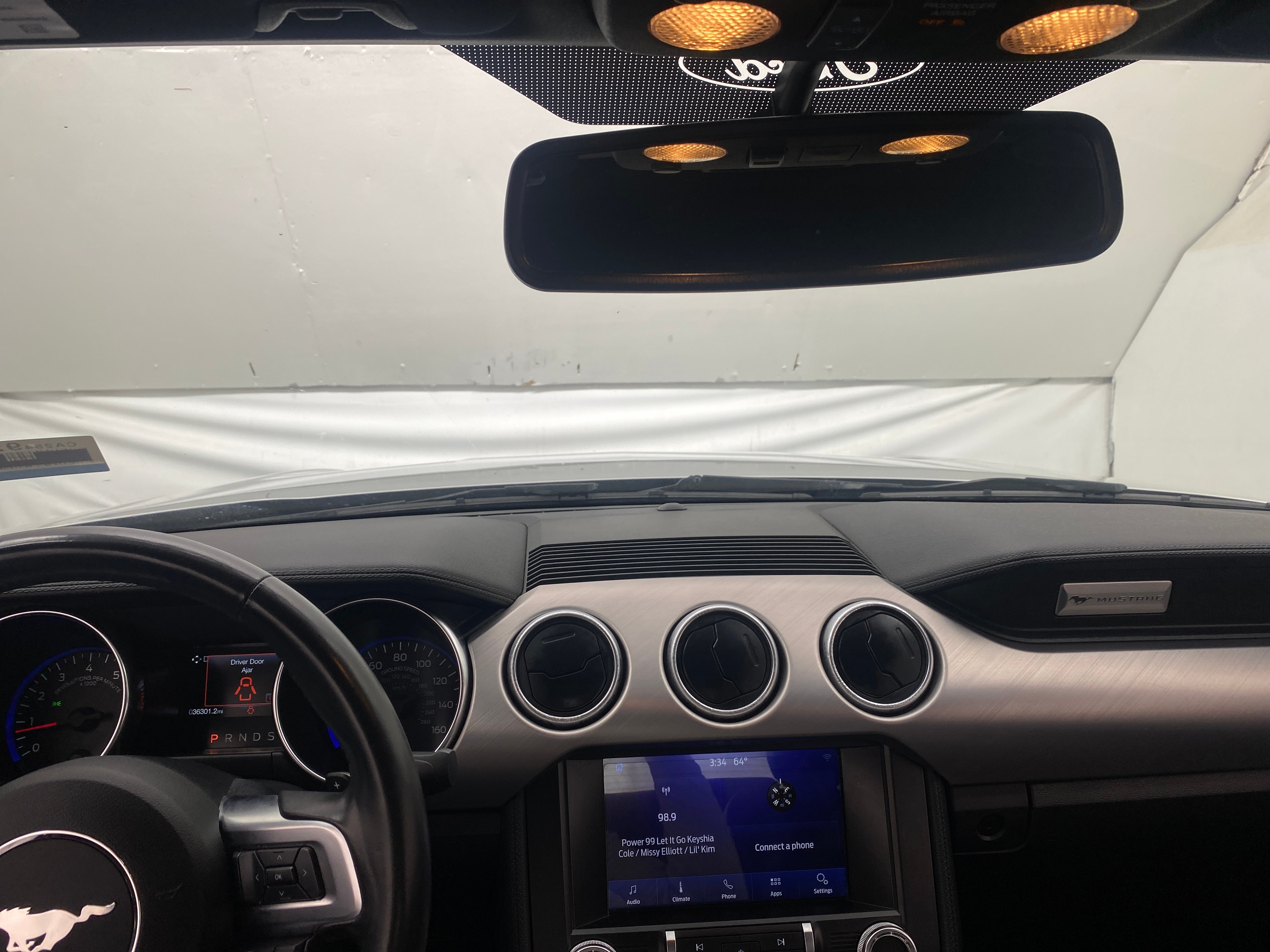 2019 Ford Mustang  2