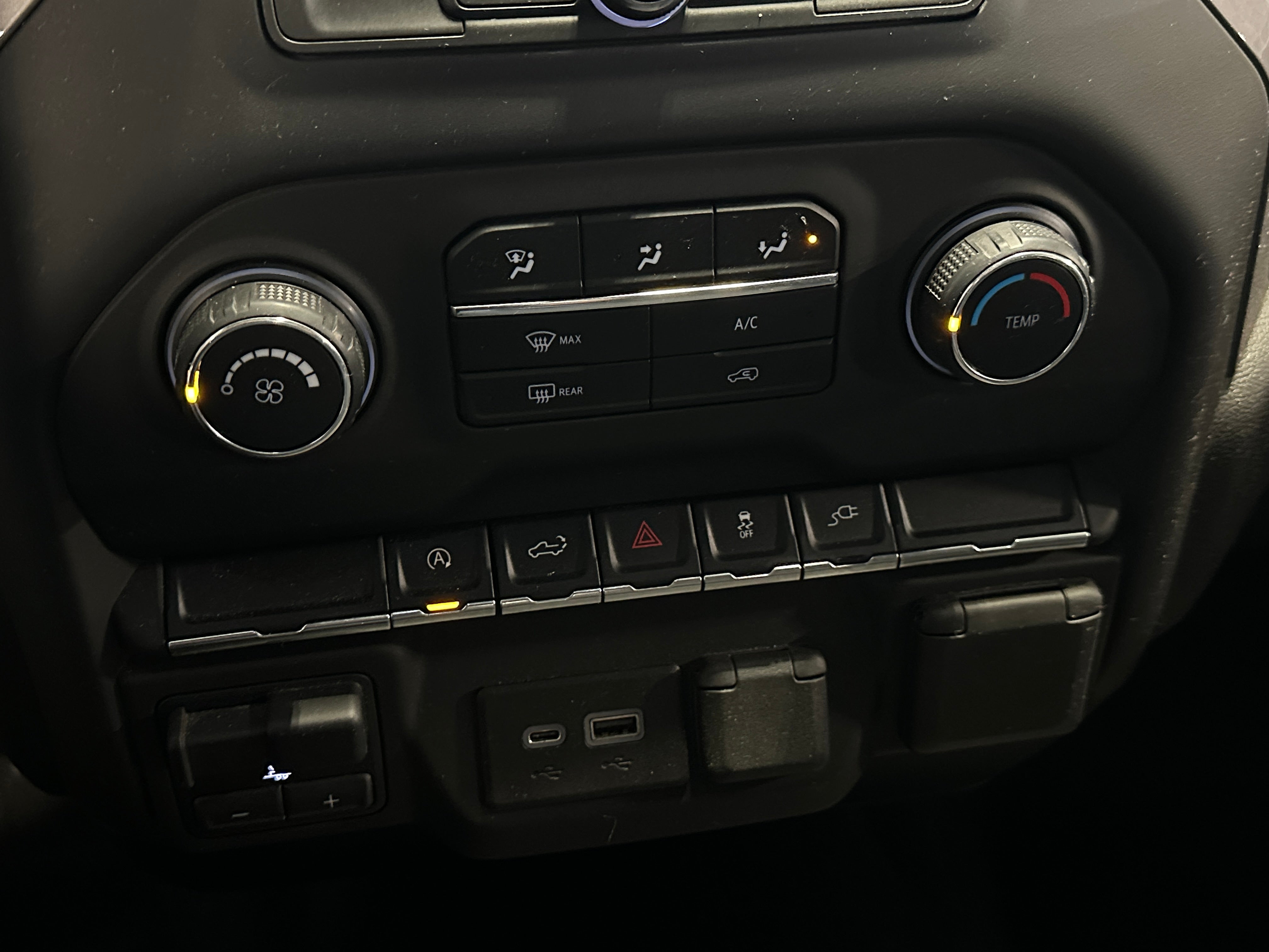 2021 Chevrolet Silverado 1500 Custom 4