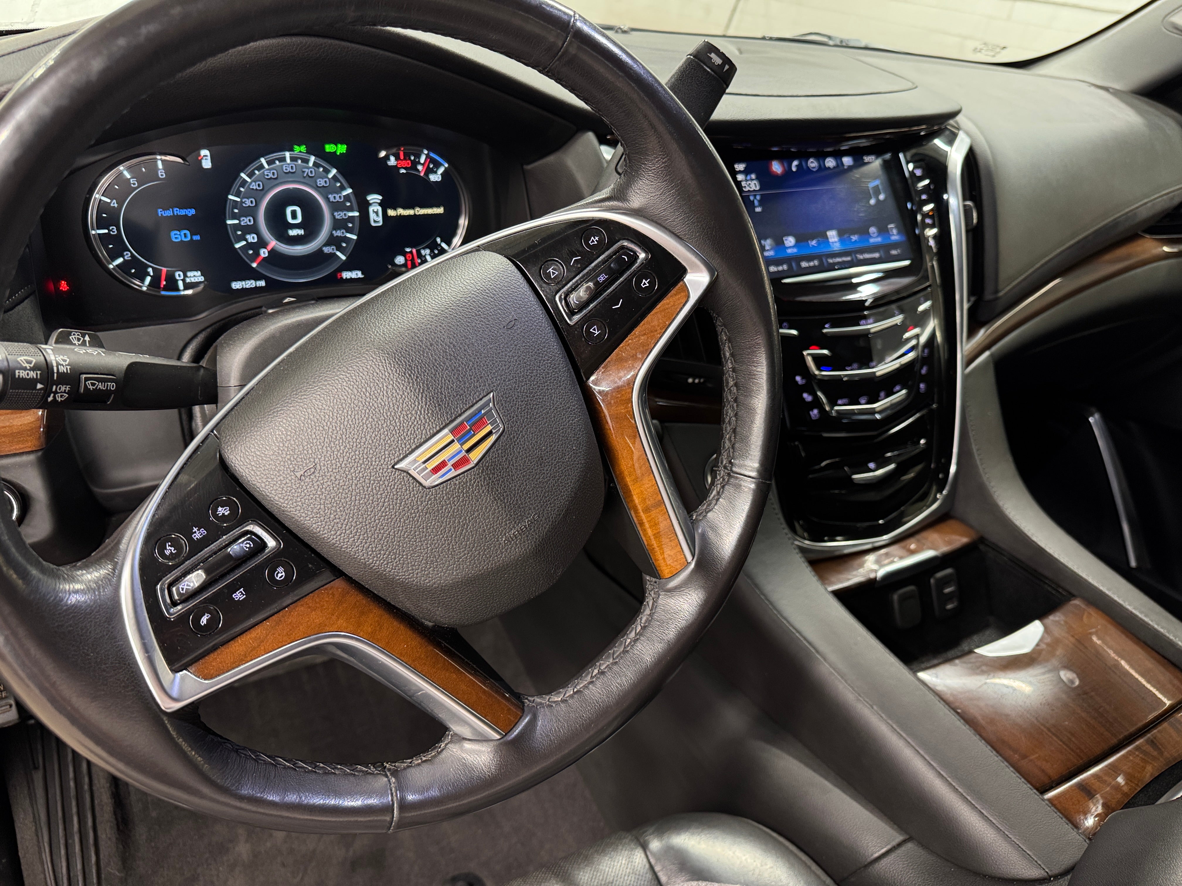 2020 Cadillac Escalade ESV Luxury 2