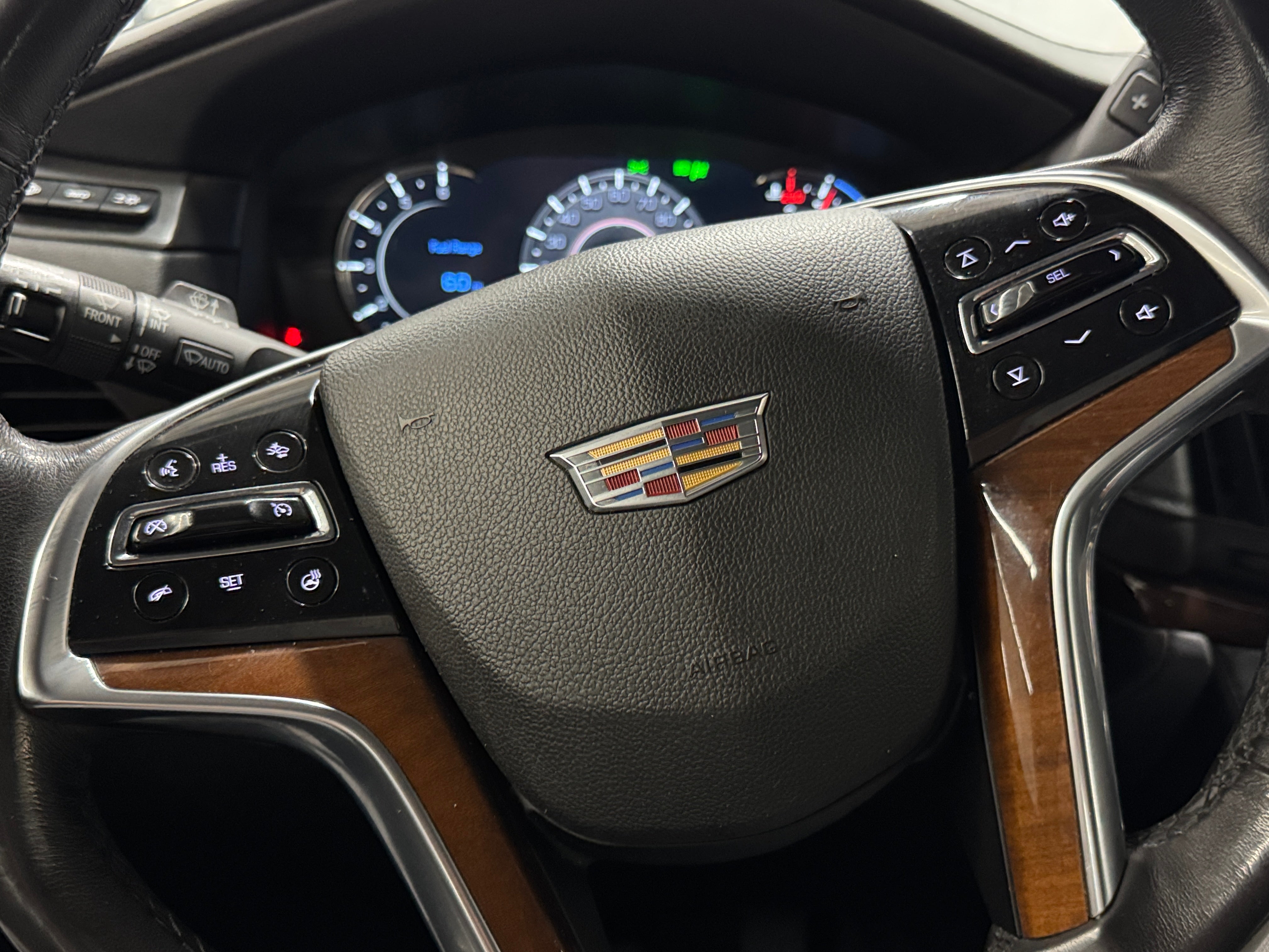 2020 Cadillac Escalade ESV Luxury 4