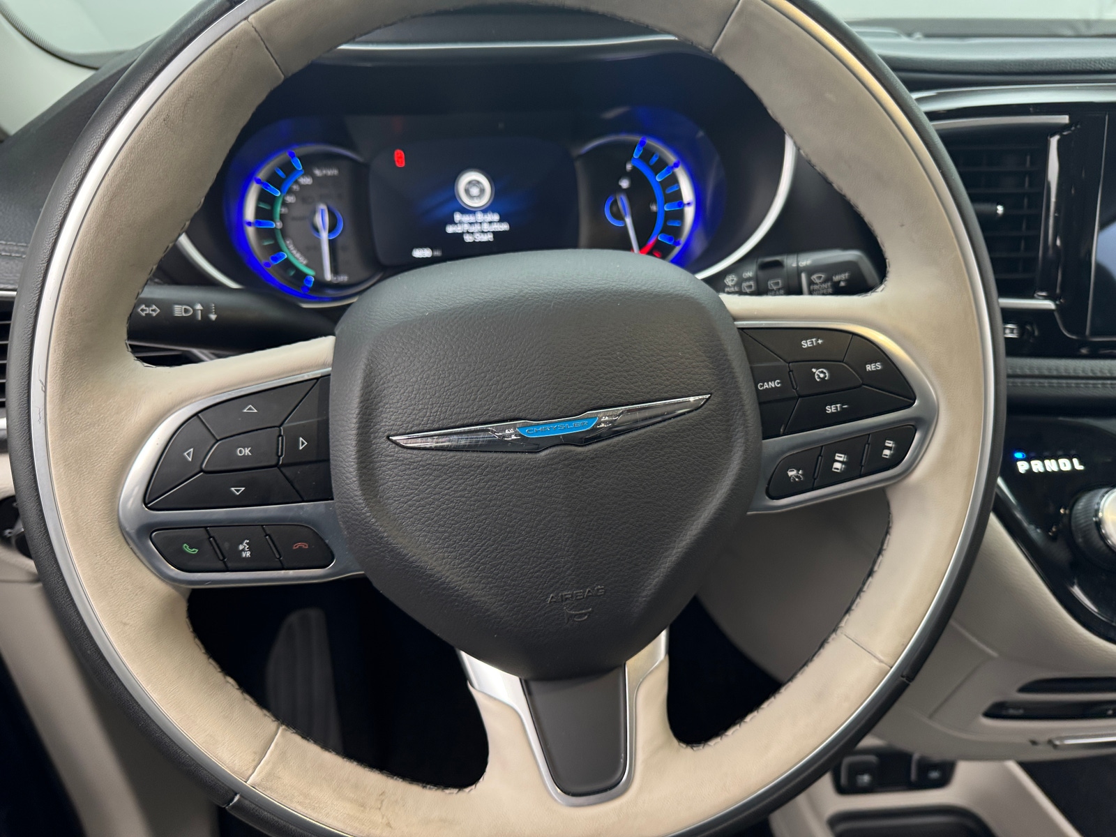 Thumbnail: 2020 Chrysler Pacifica - 4