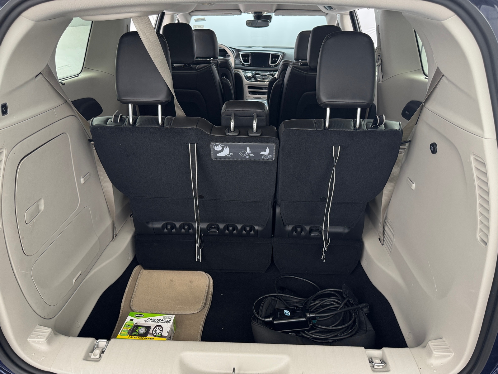 Thumbnail: 2020 Chrysler Pacifica - 6