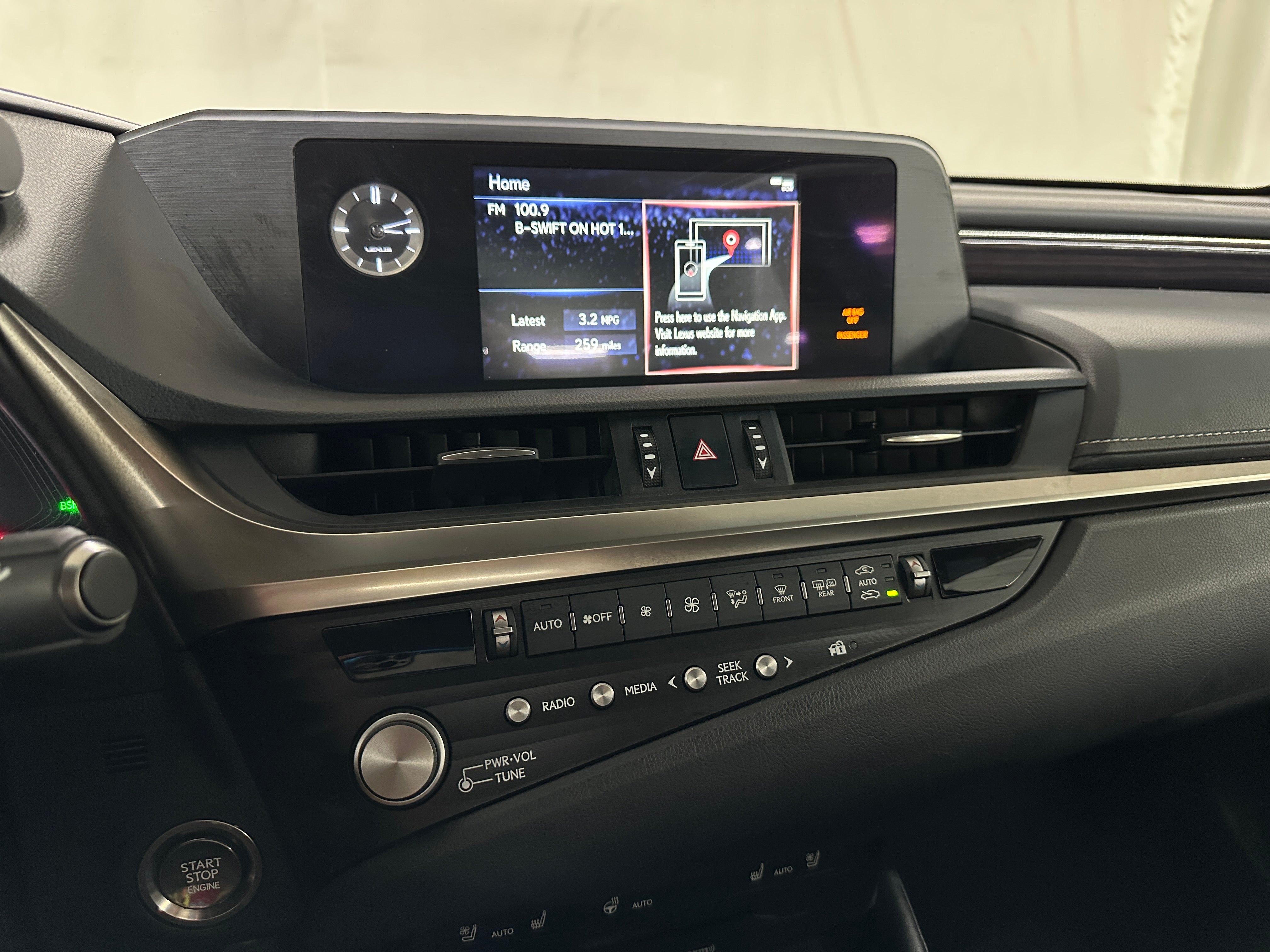 2021 Lexus ES 250 3