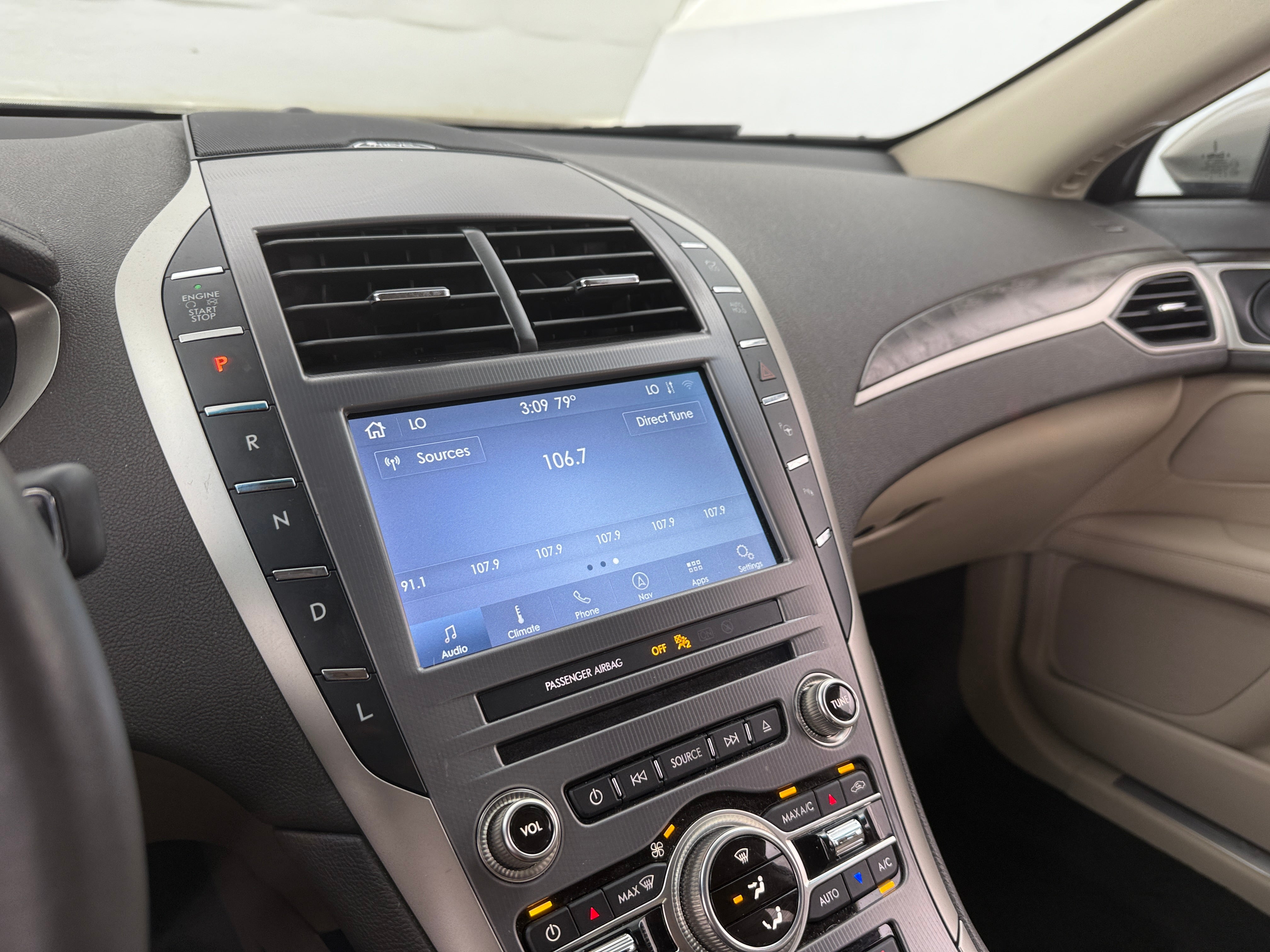 2020 Lincoln MKZ Reserve 3