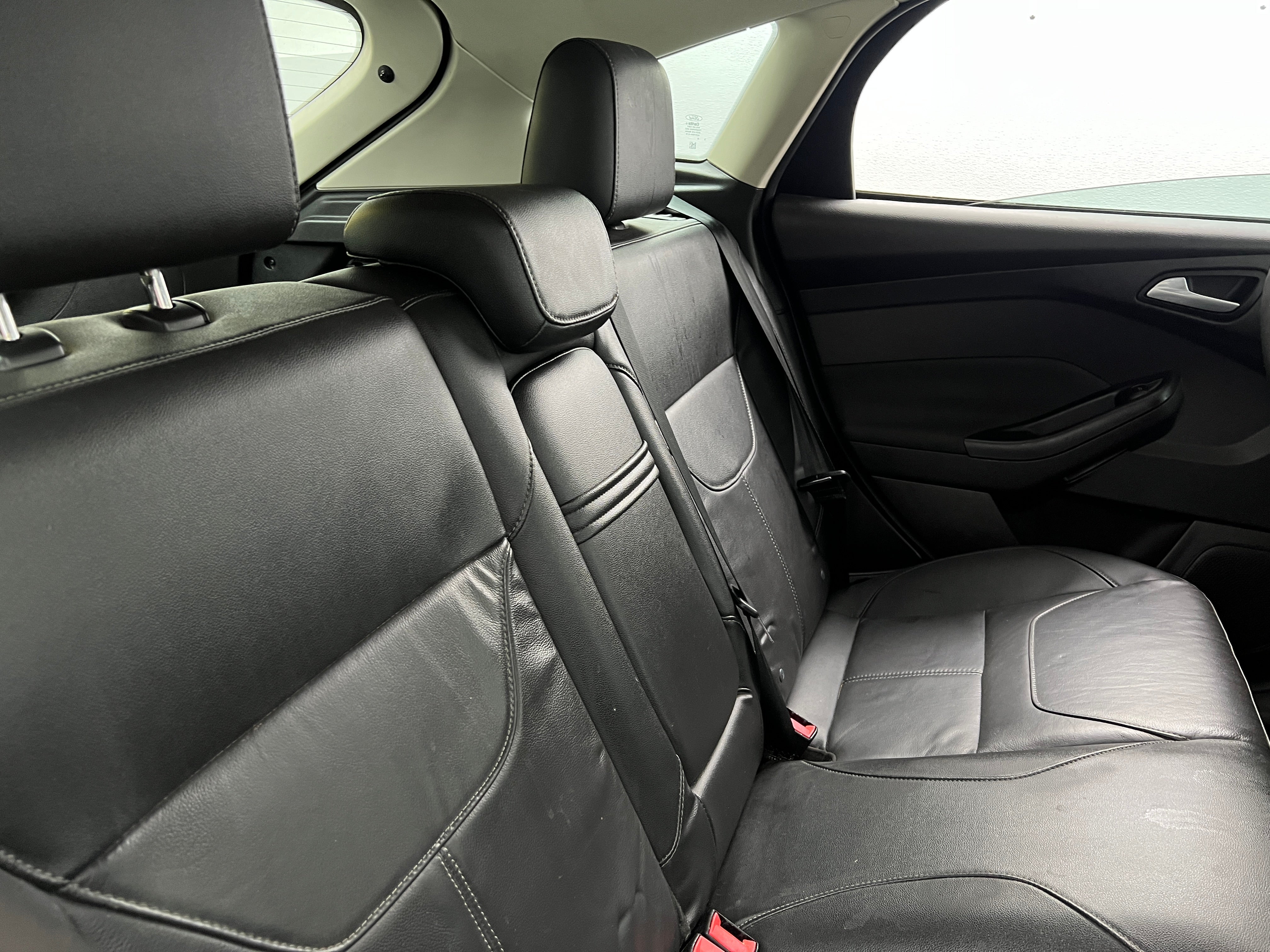 2015 Ford Focus SE 6