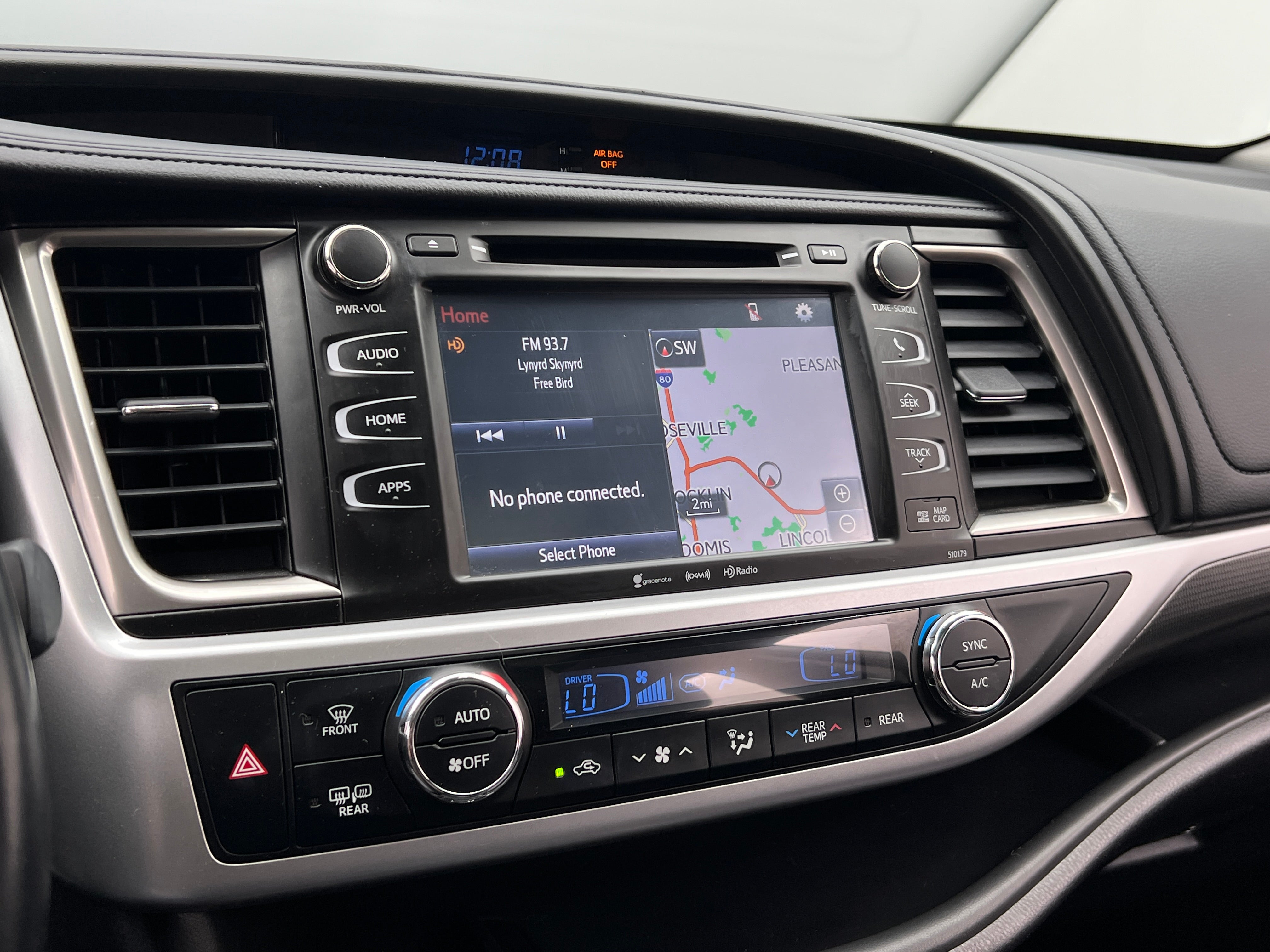 2018 Toyota Highlander SE 3
