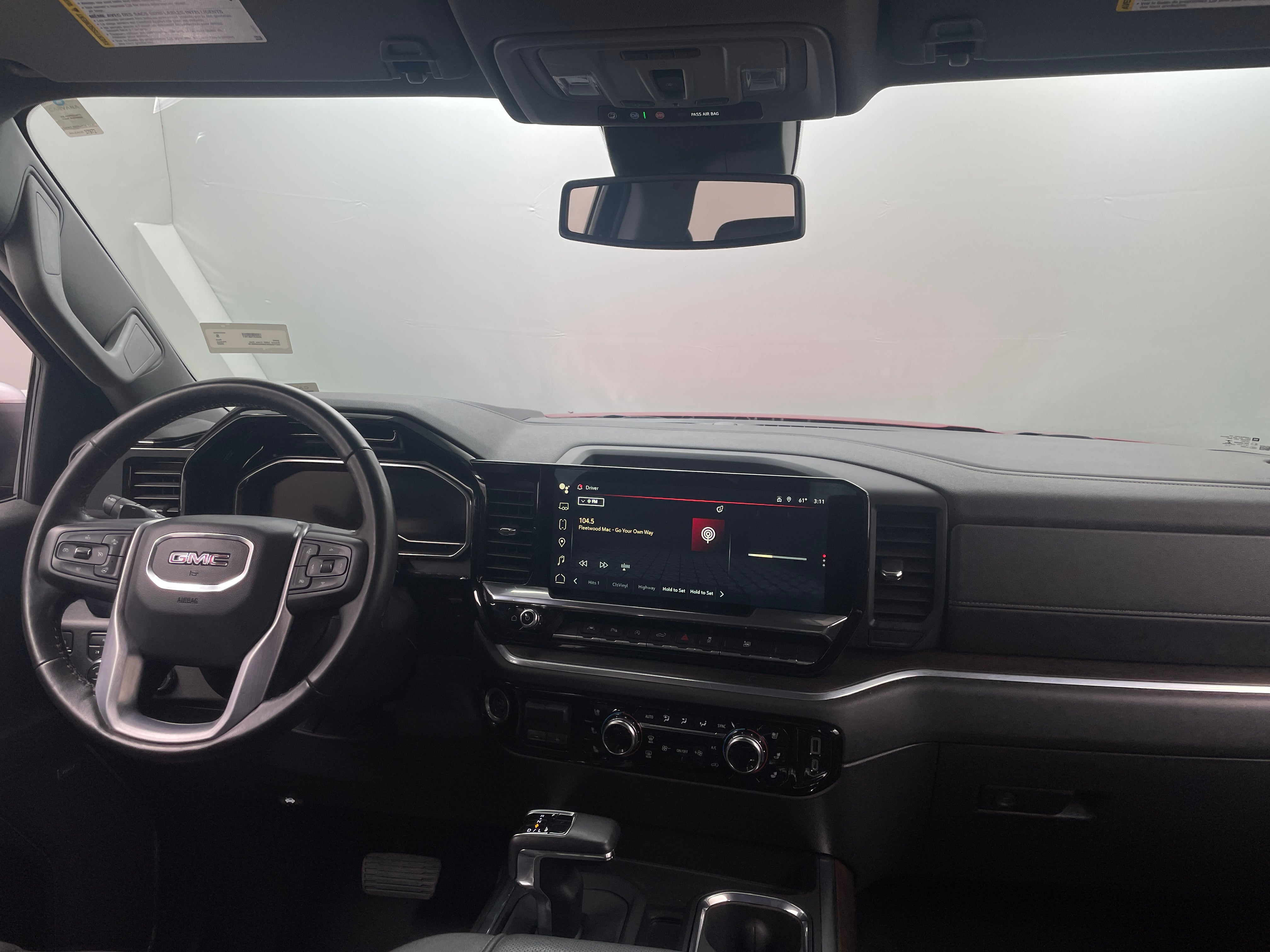 2022 GMC Sierra 1500 SLT 2