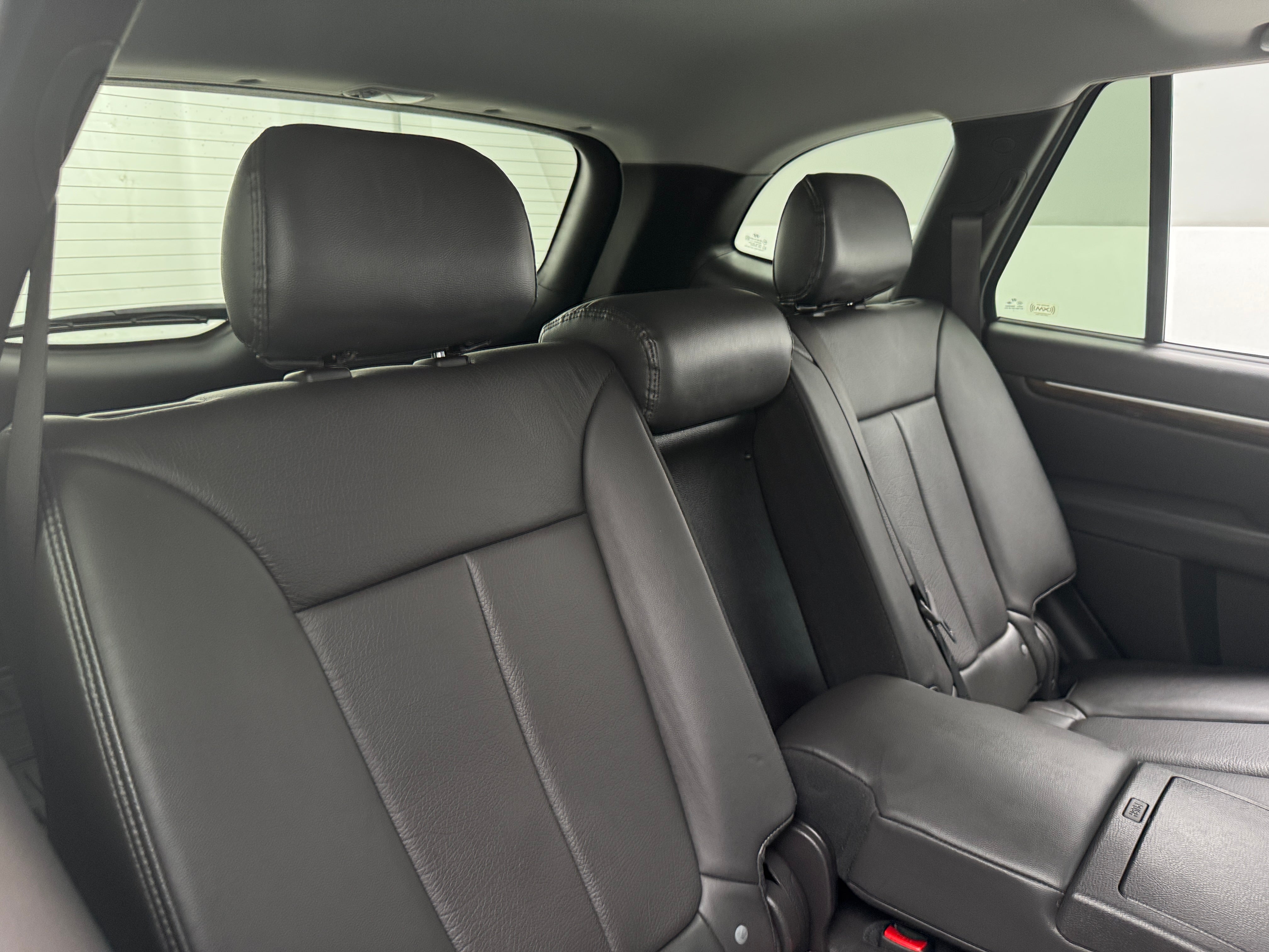 2012 Hyundai Santa Fe Limited 5