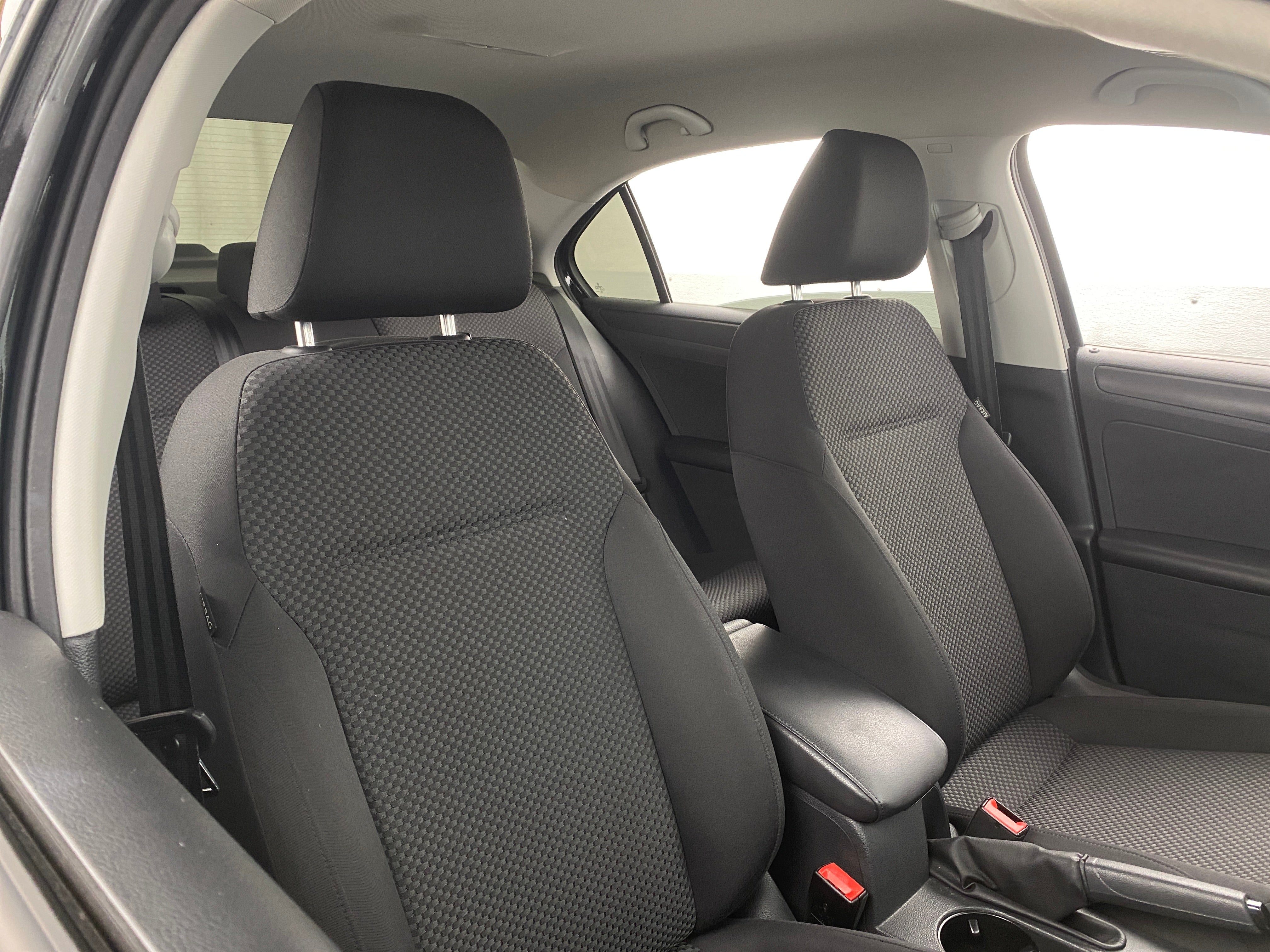 2014 Volkswagen Jetta S 2