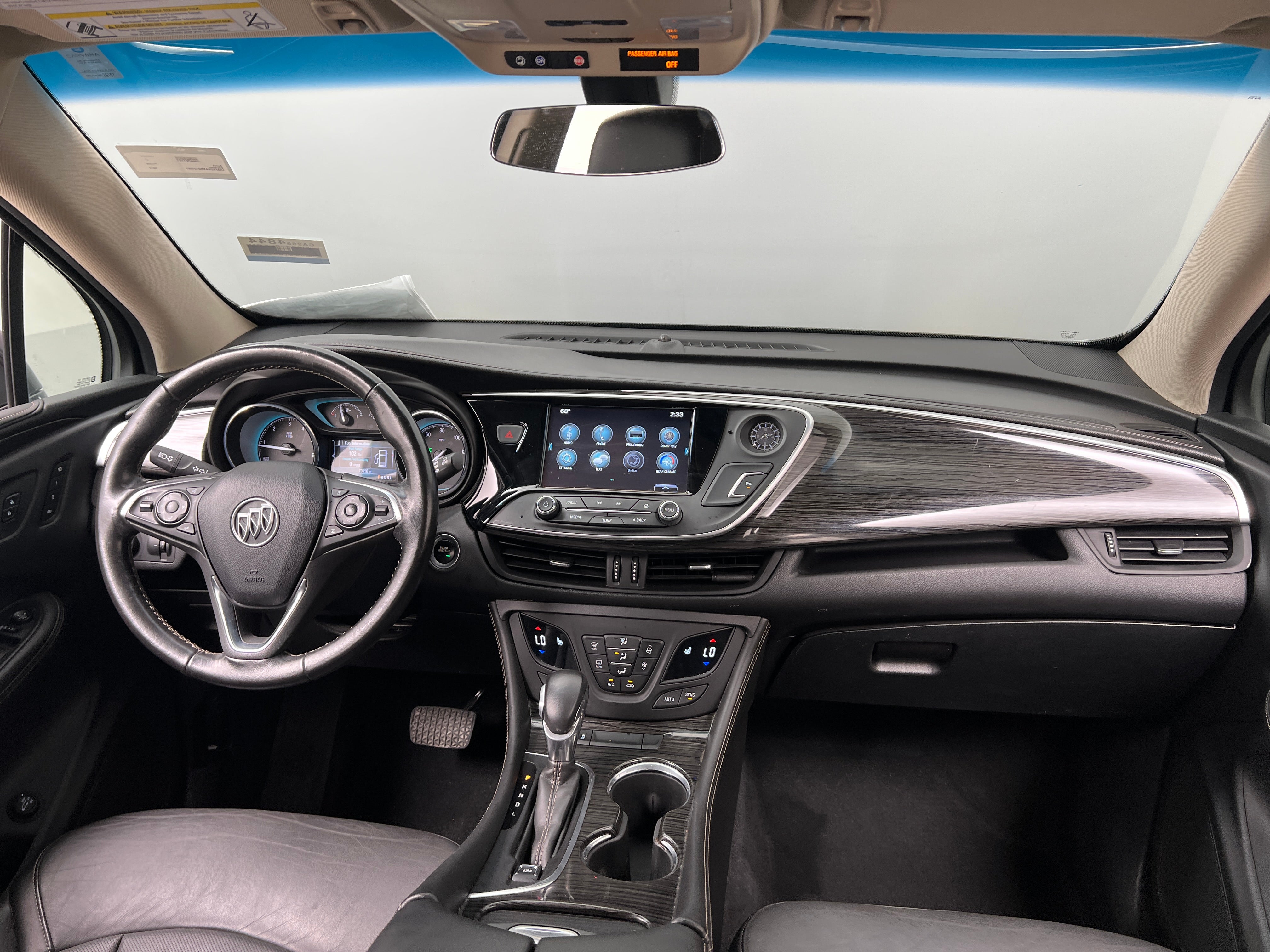 2017 Buick Envision Essence 2