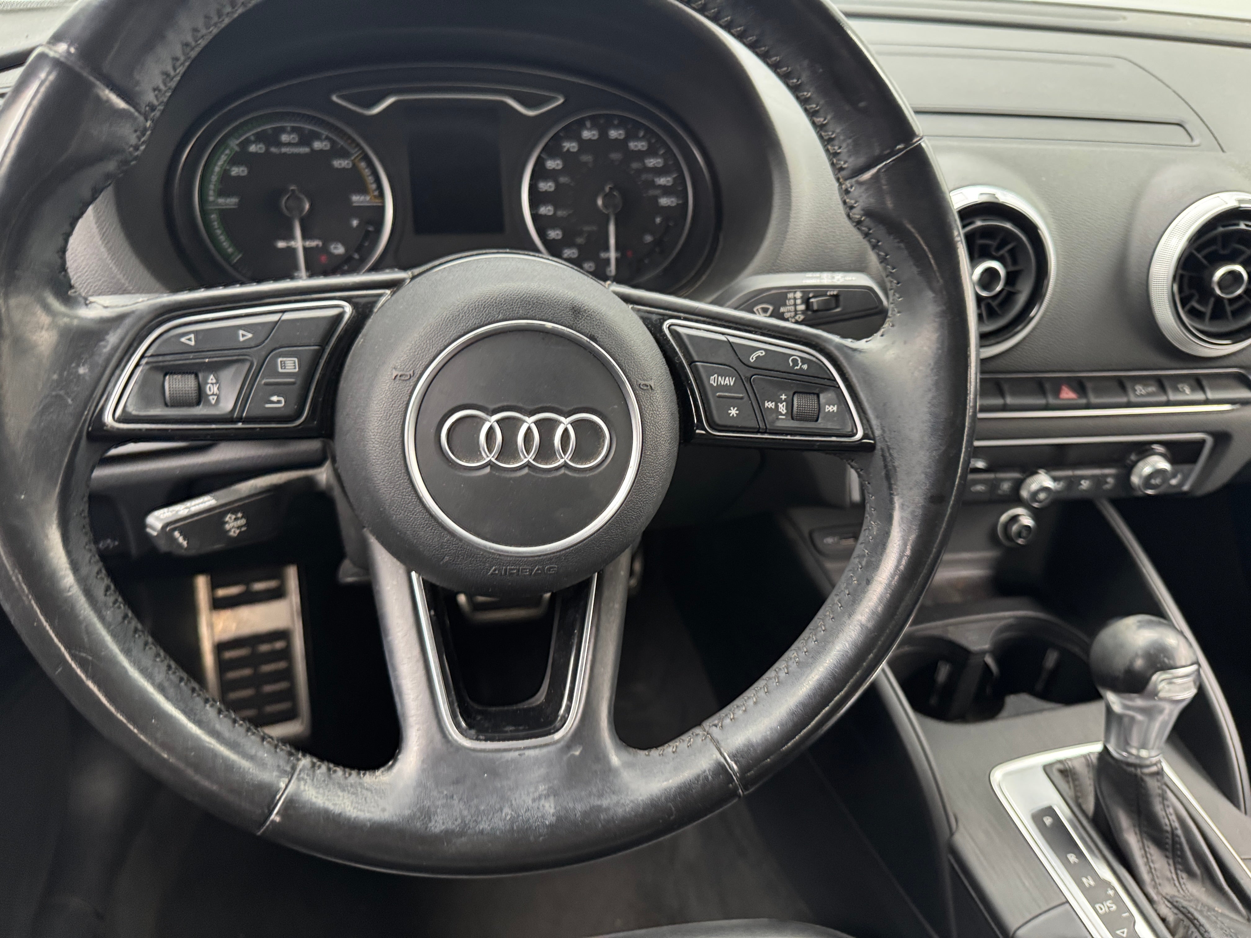 2017 Audi A3 e-tron Premium 4