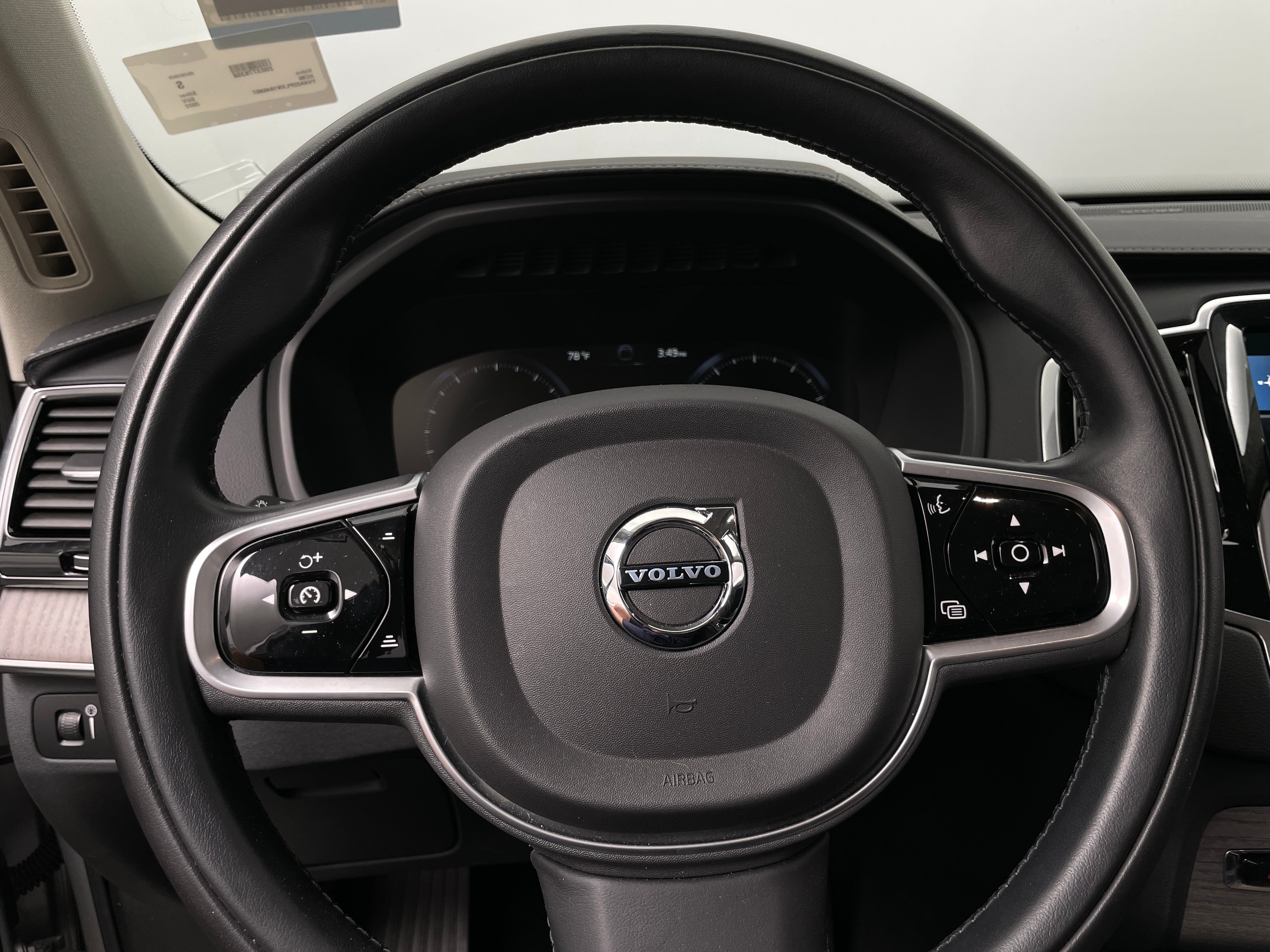 2022 Volvo XC90 T6 Inscription 4