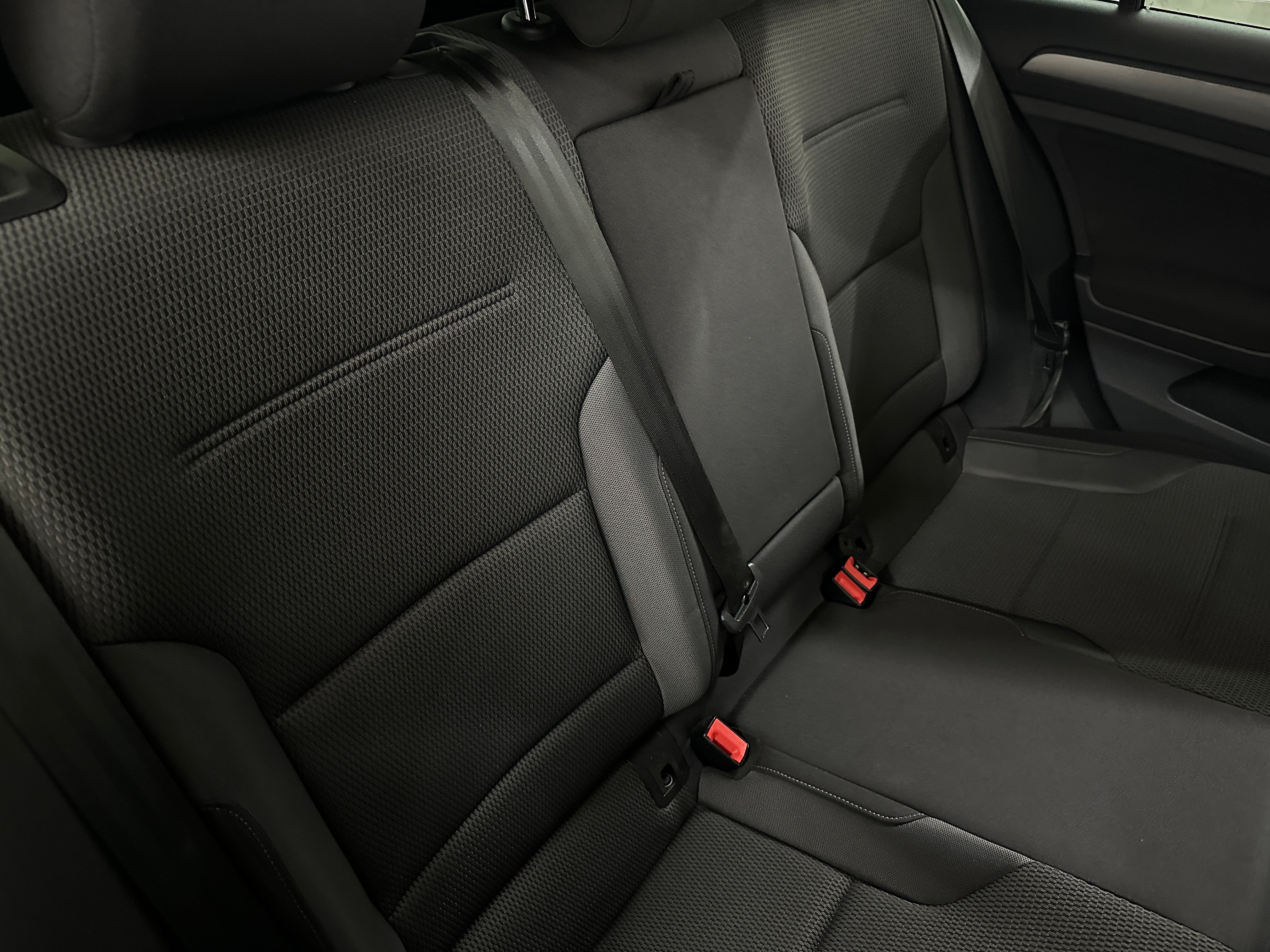 2019 Volkswagen e-Golf SE 6