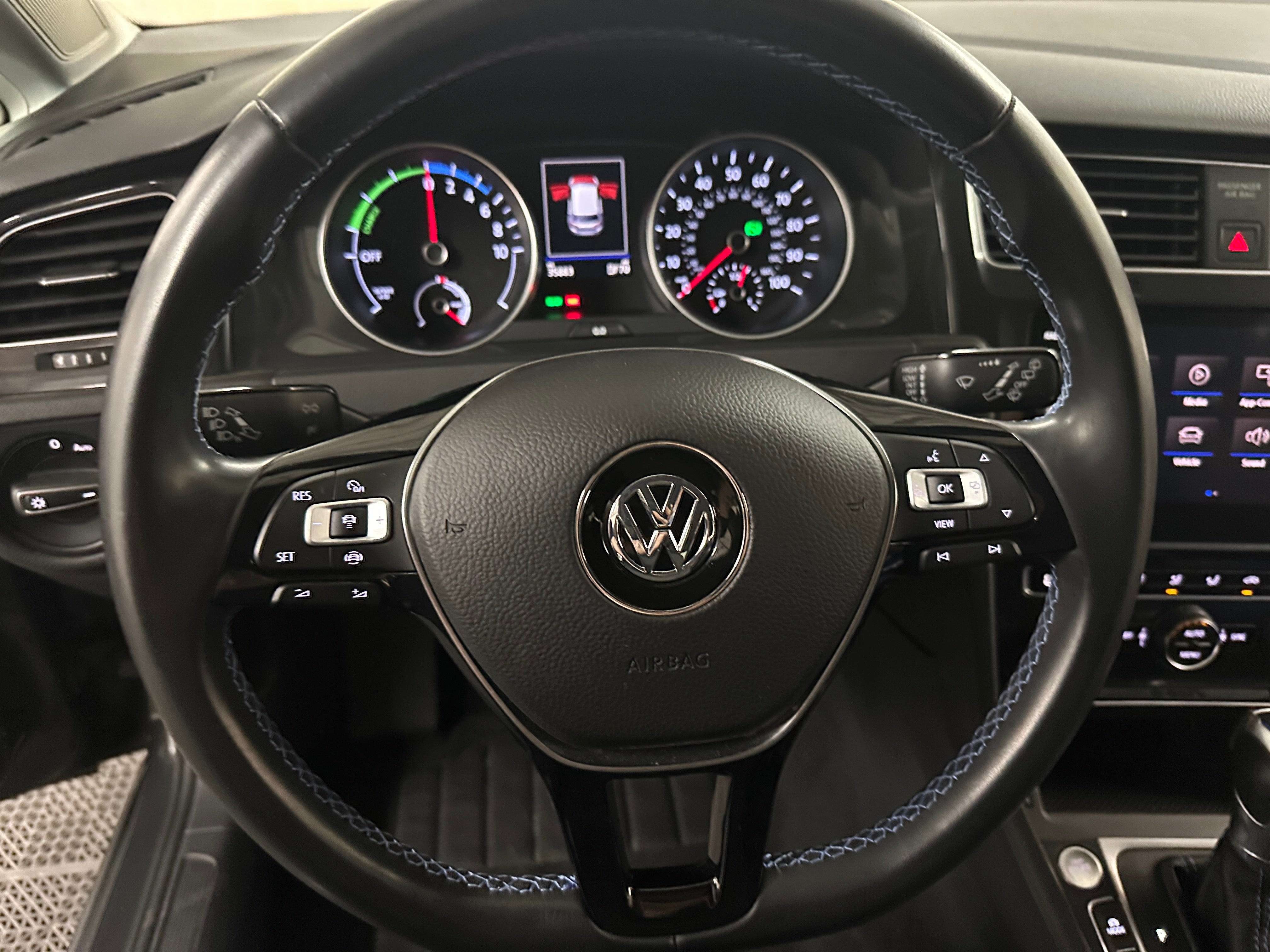 2019 Volkswagen e-Golf SE 5