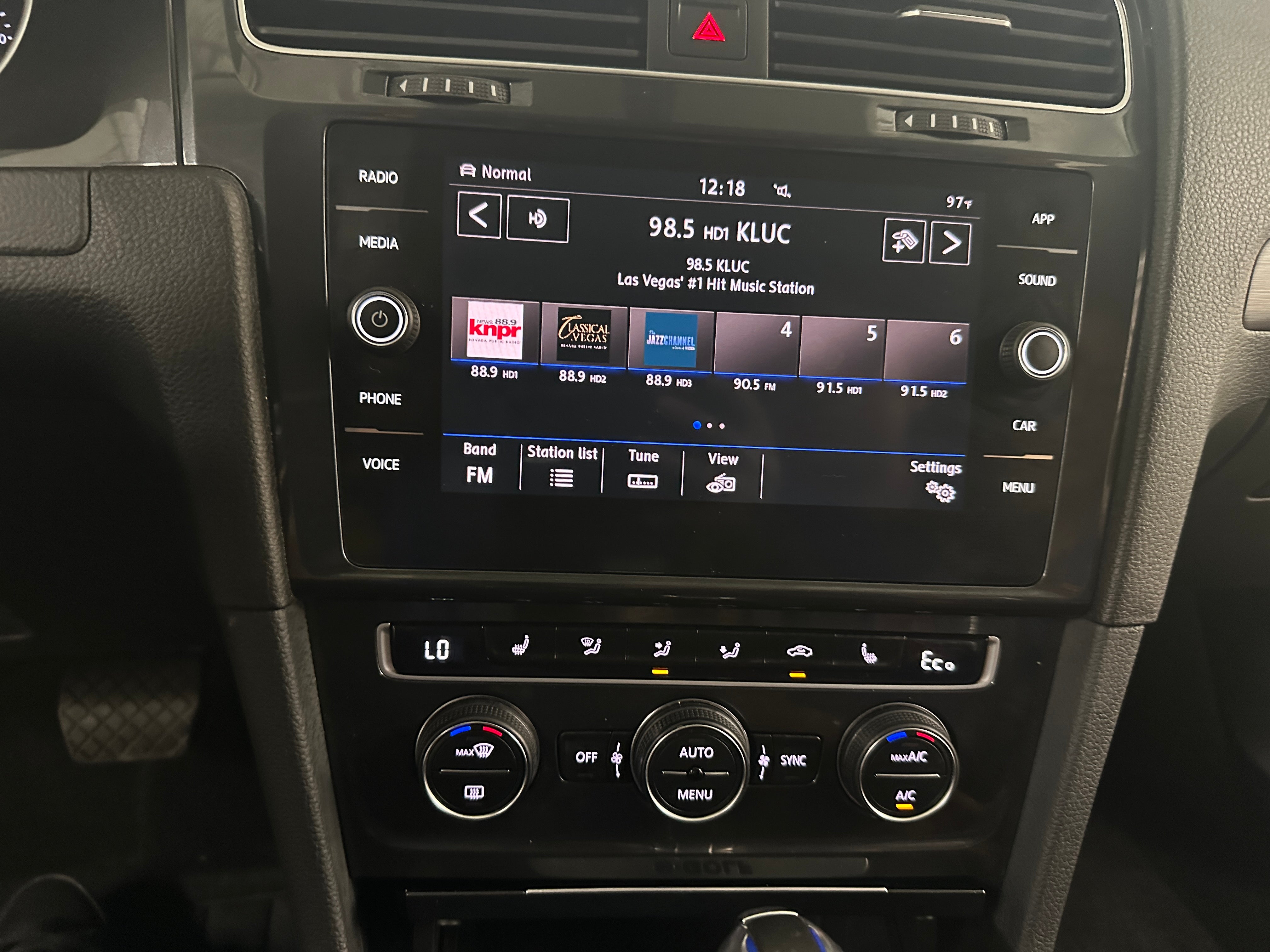 2019 Volkswagen e-Golf SE 4