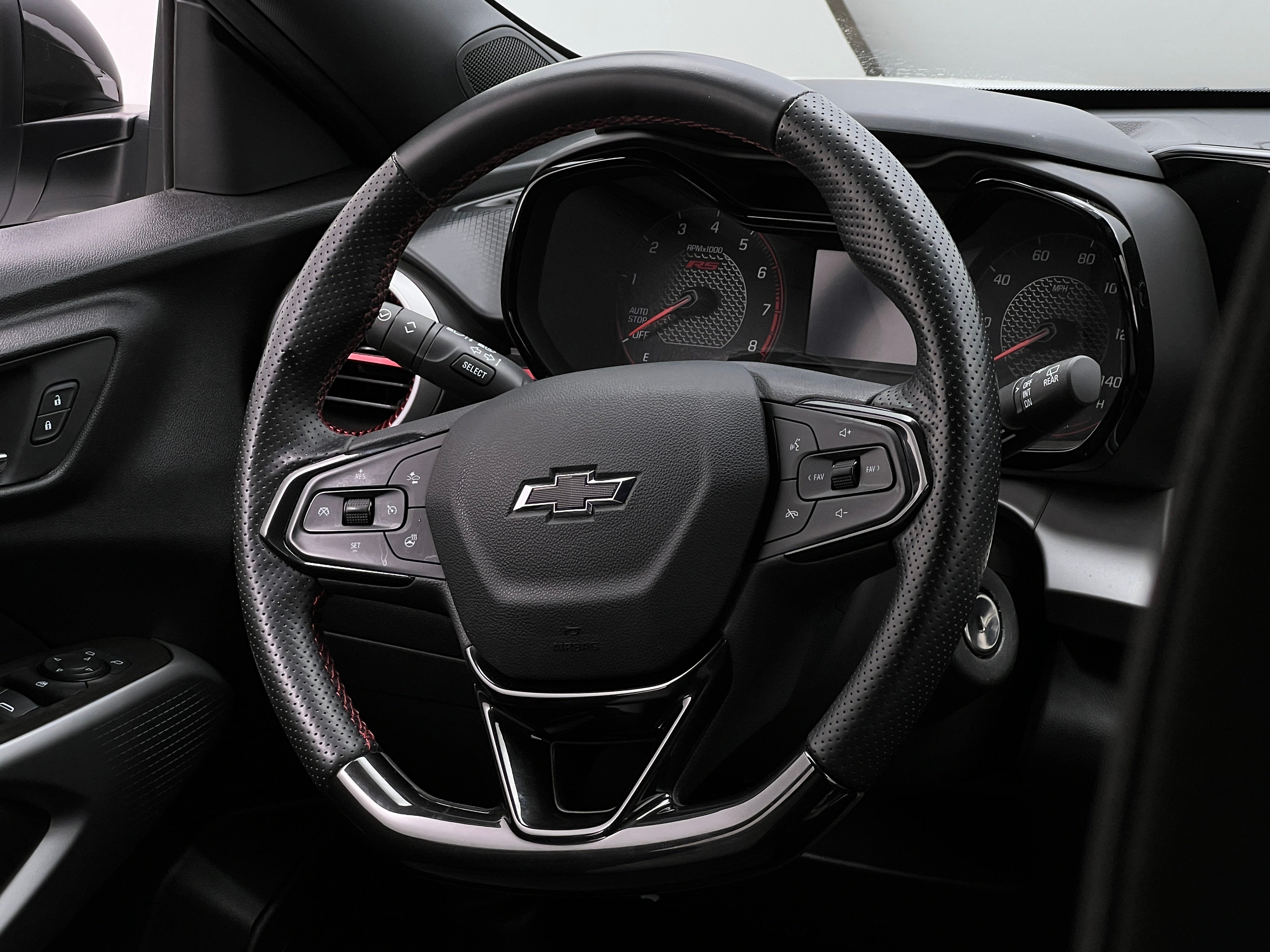 2024 Chevrolet Trax RS 5