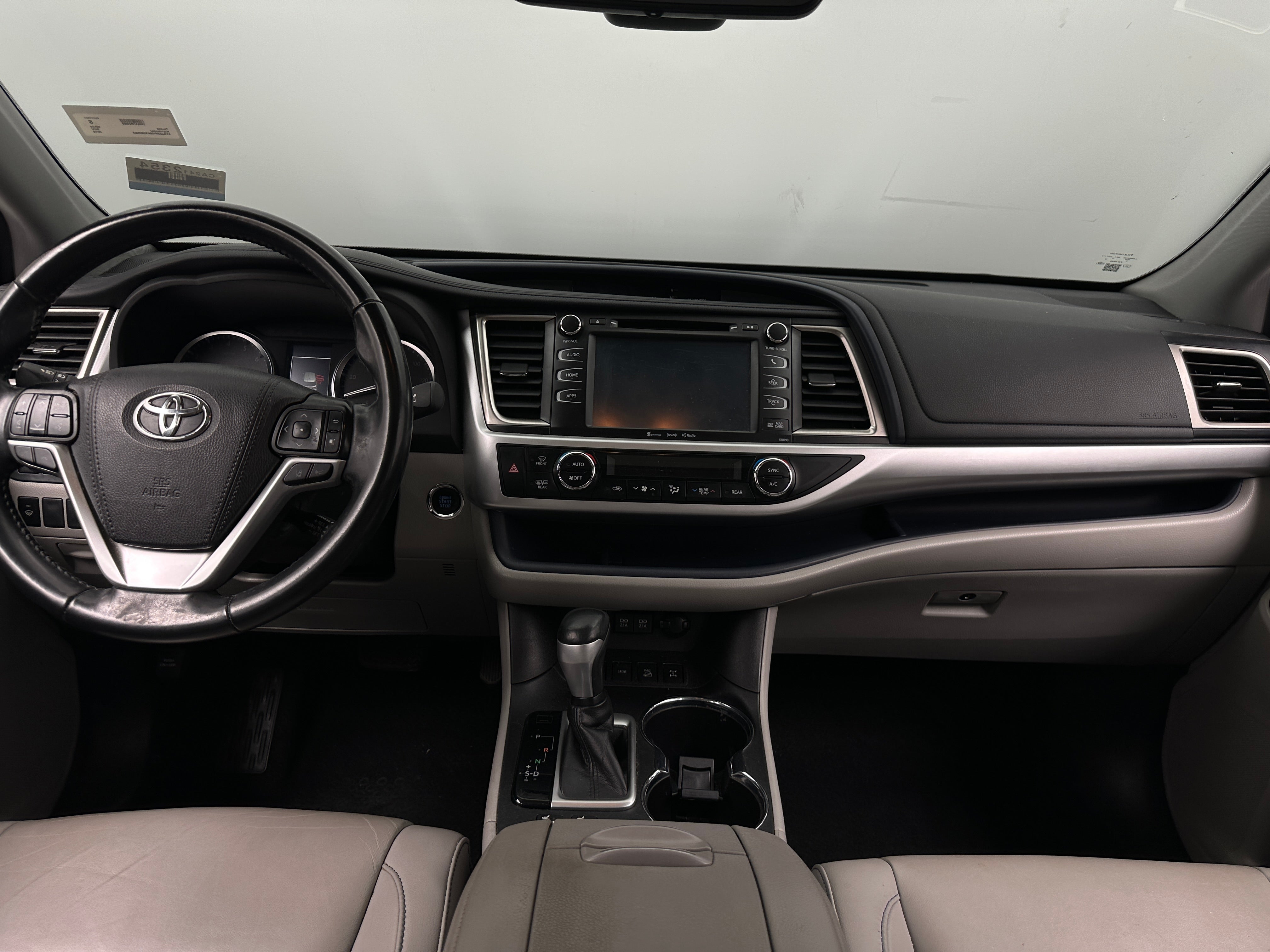 2019 Toyota Highlander XLE 2