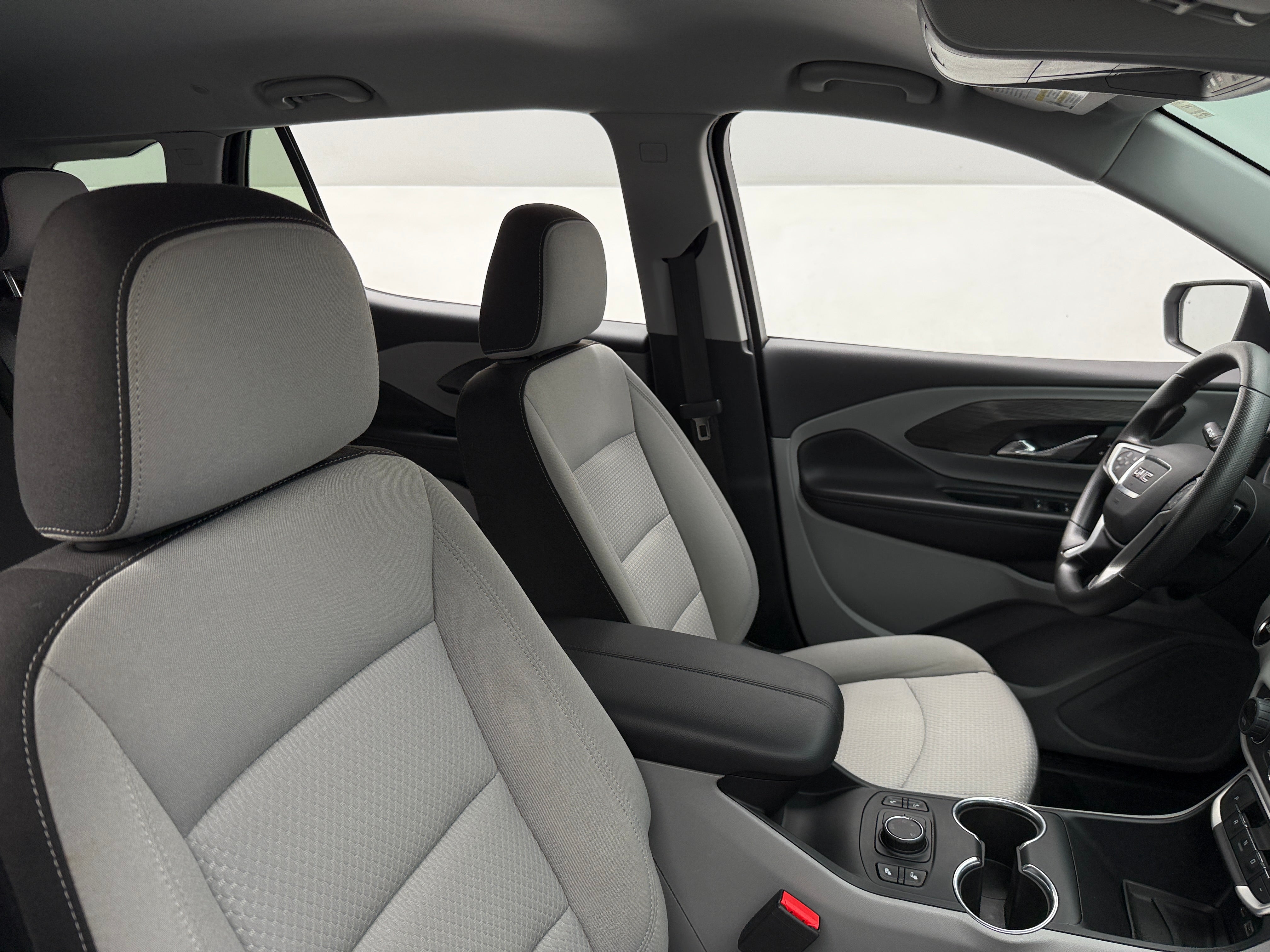 2023 GMC Terrain SLE 2