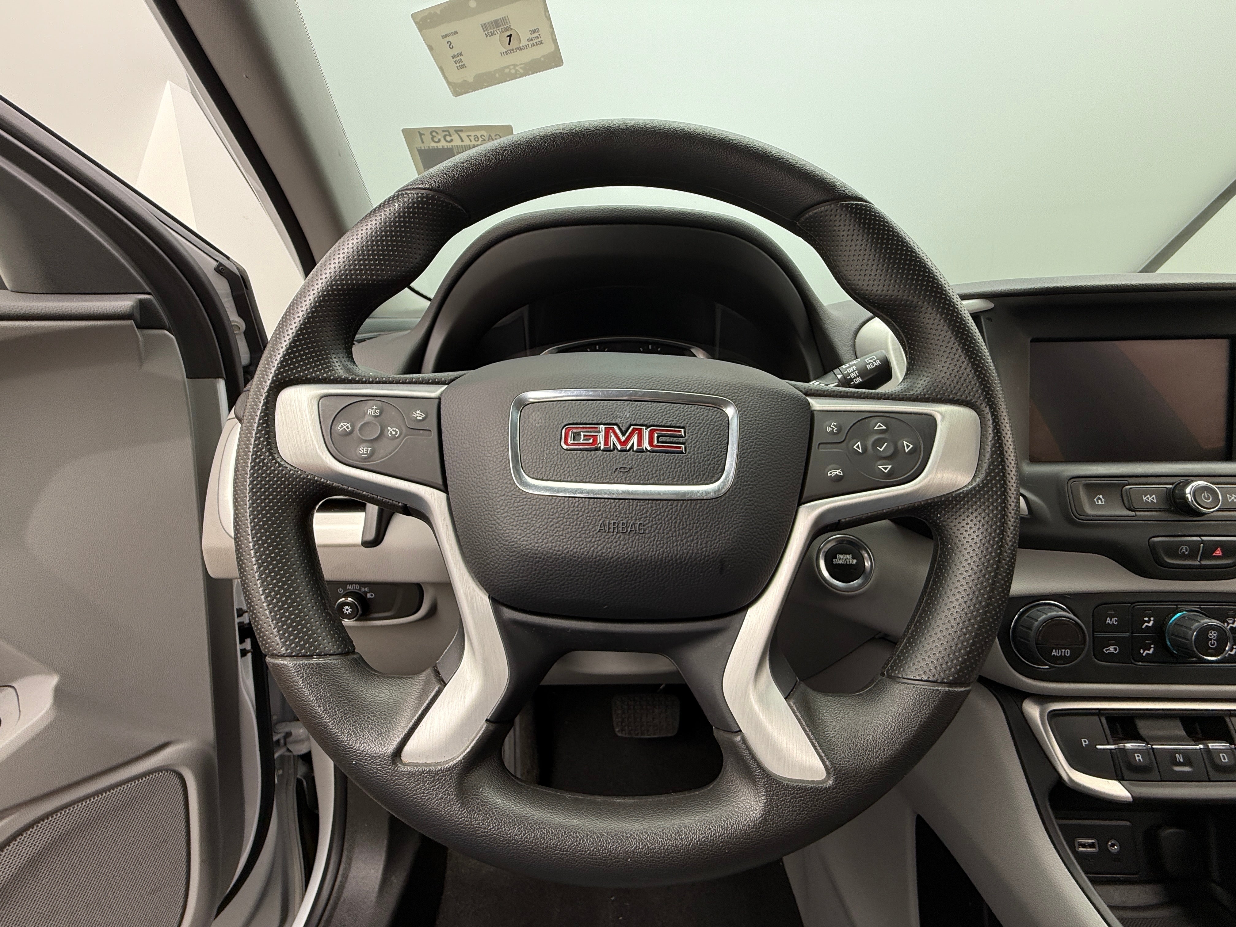 2023 GMC Terrain SLE 5
