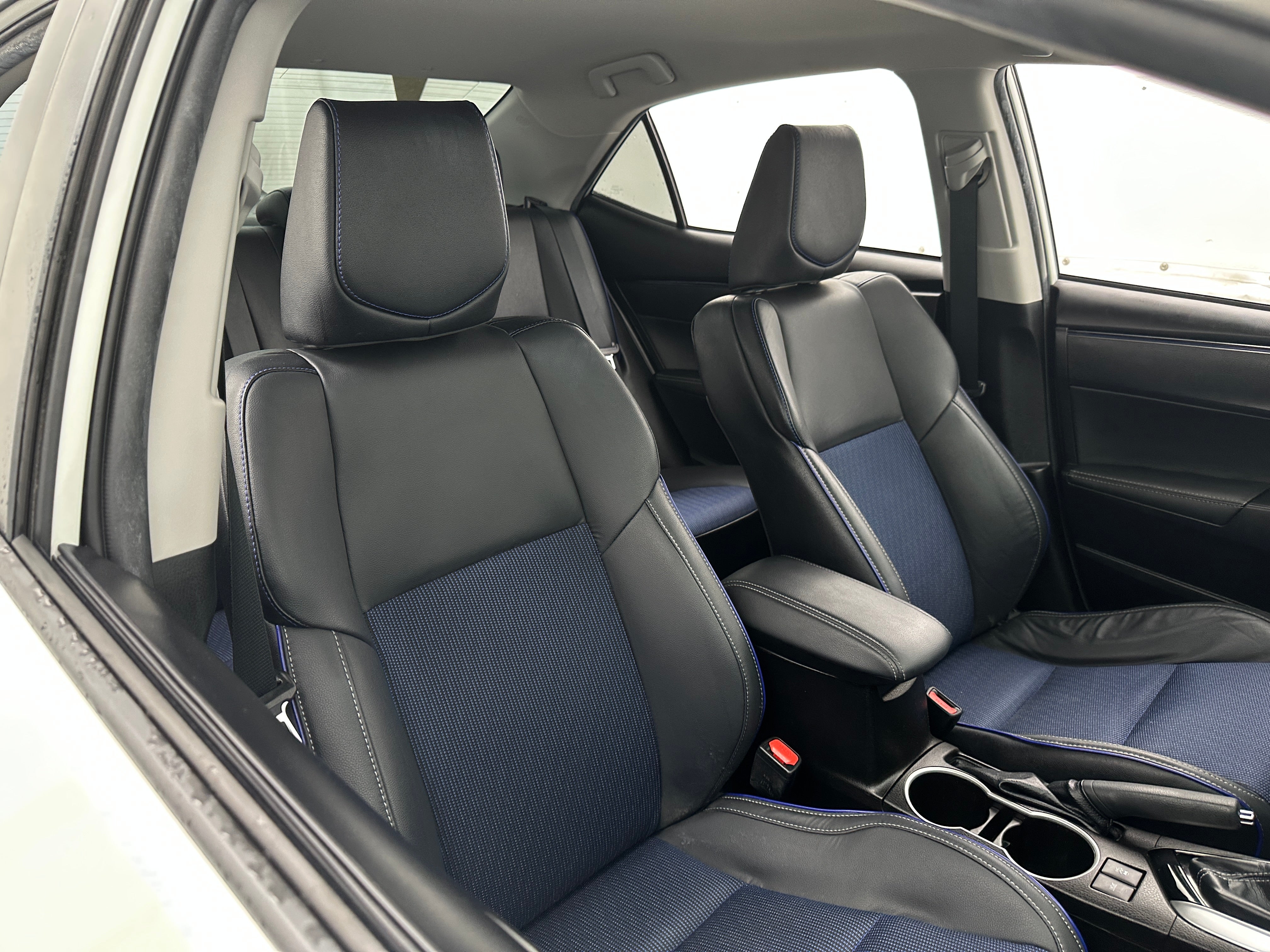 2019 Toyota Corolla SE 2