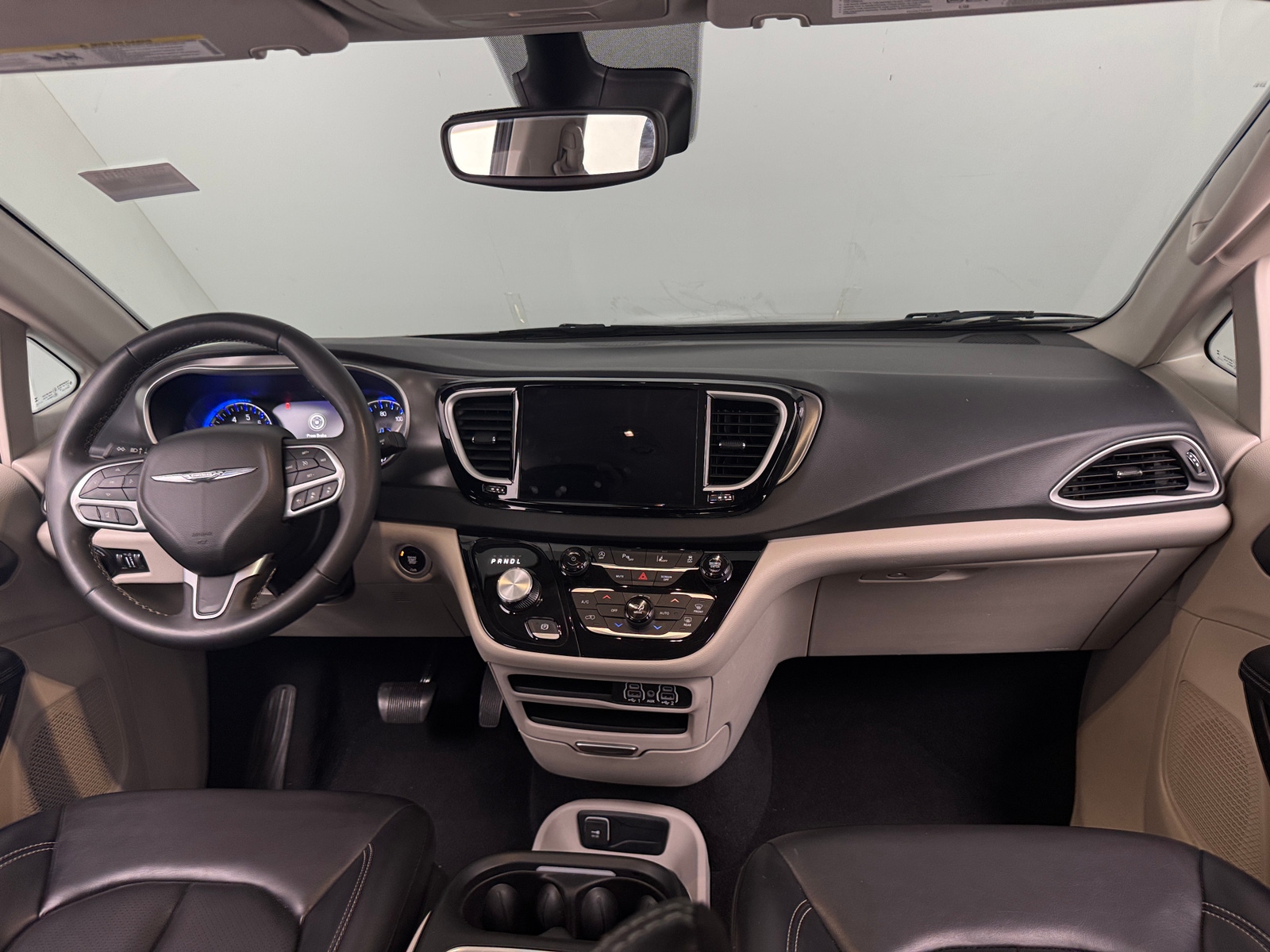 Thumbnail: 2023 Chrysler Pacifica - 2