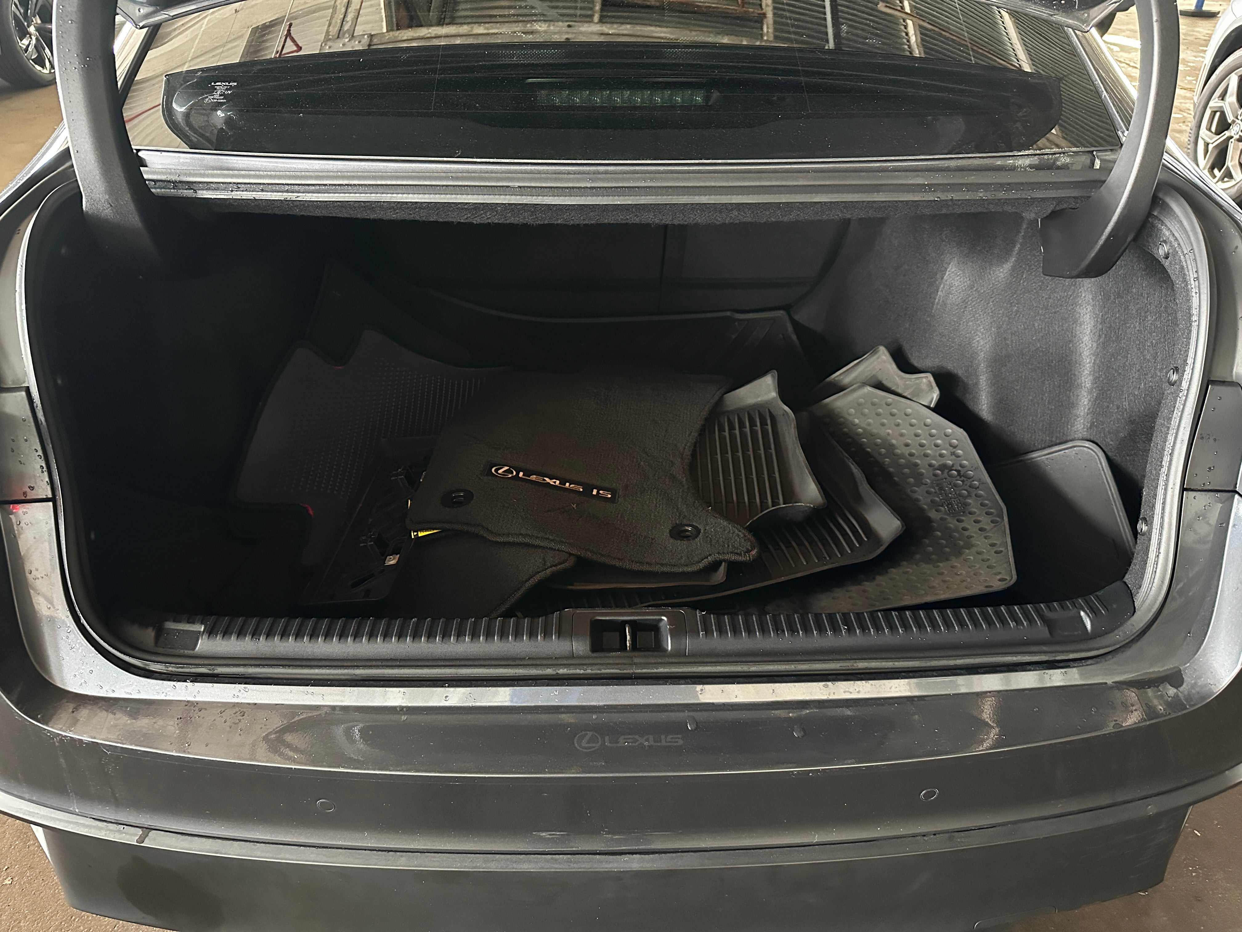 2023 Lexus IS 300 6