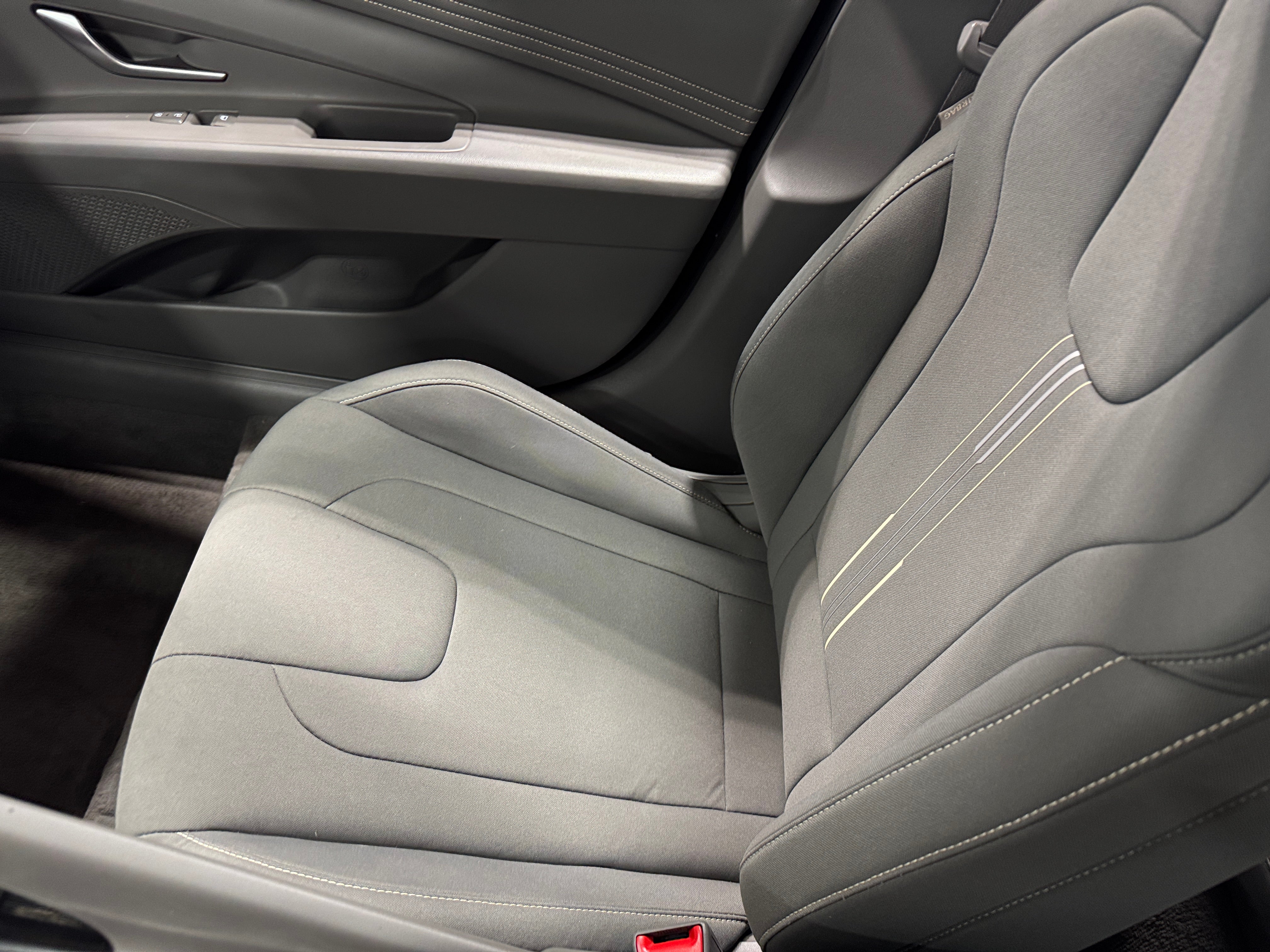 2023 Hyundai Elantra SEL 2