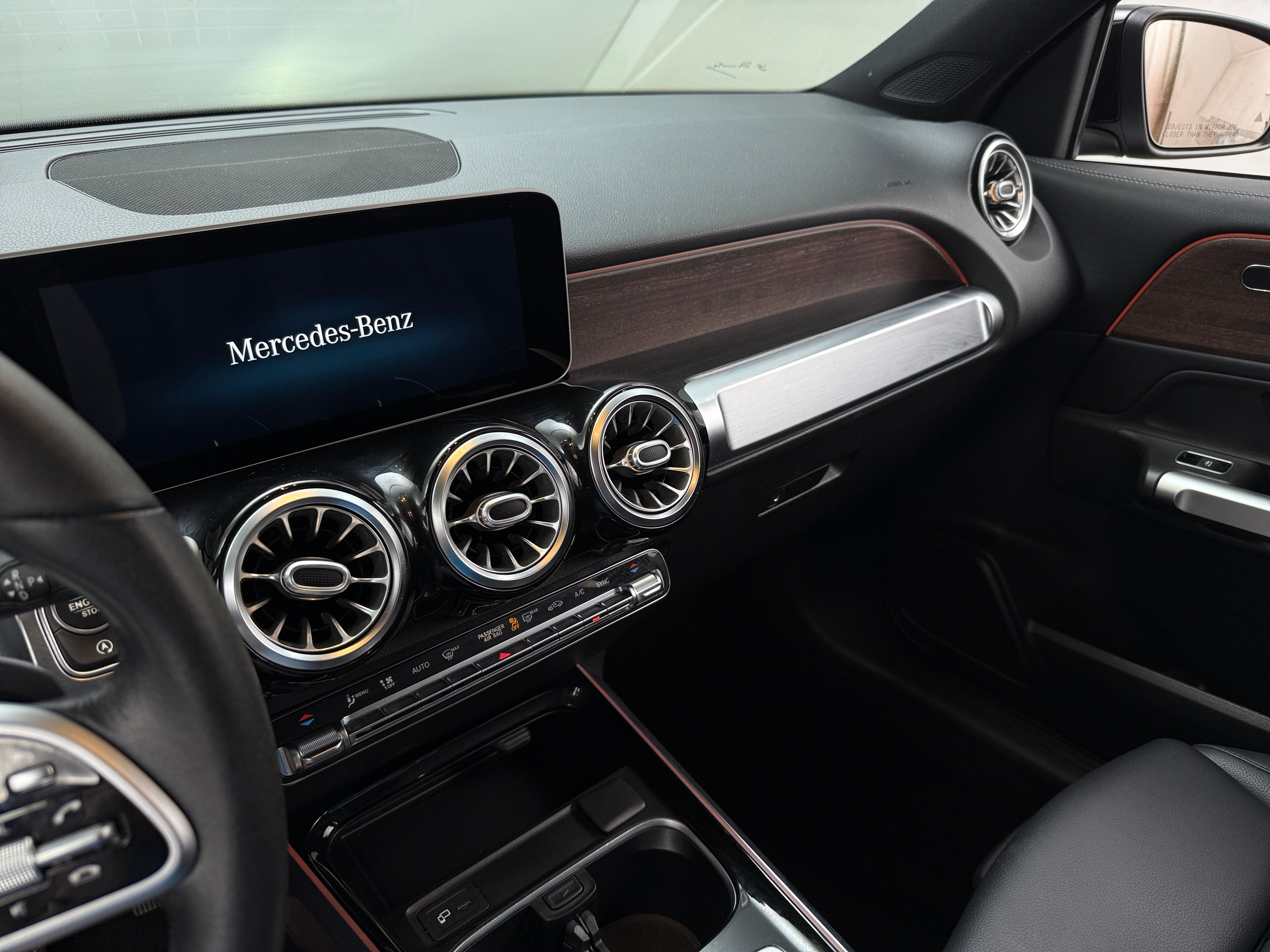 2020 Mercedes-Benz GLB 250 3