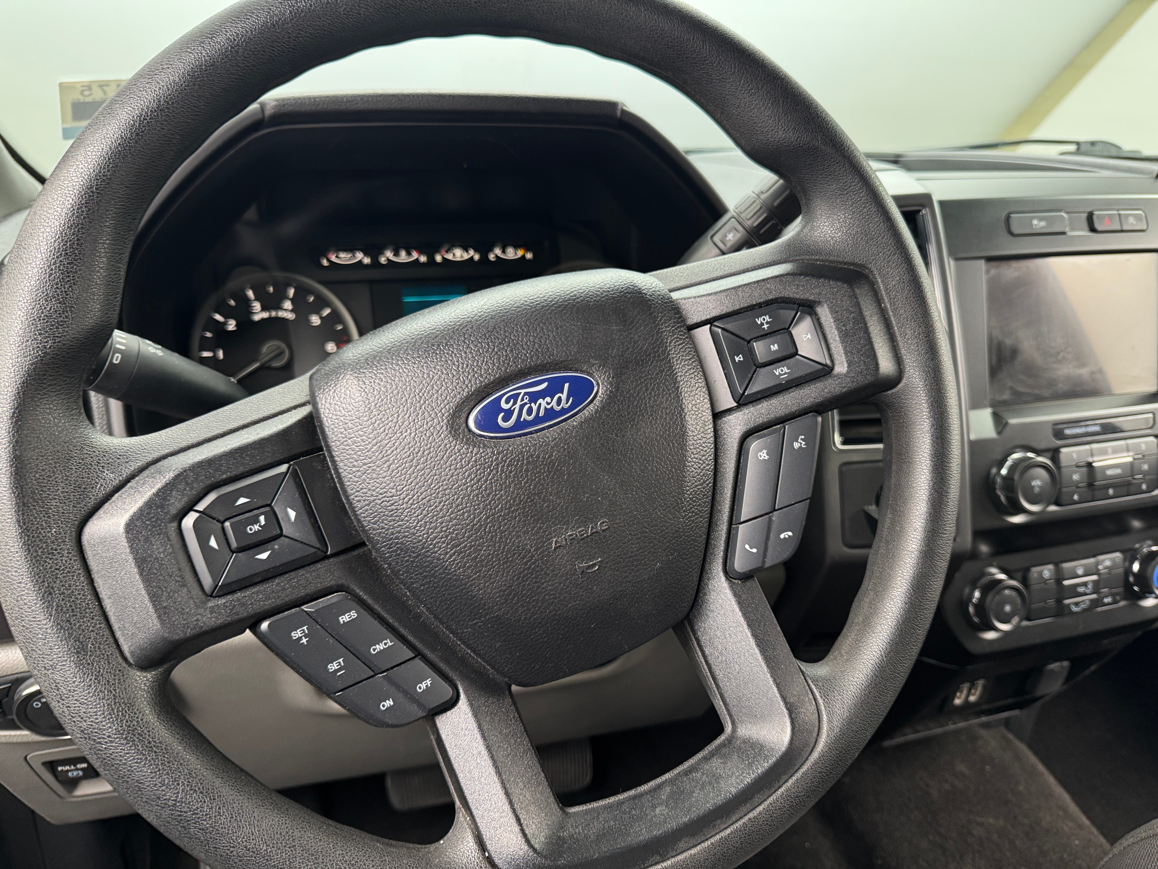 2020 Ford Econoline E-150 5