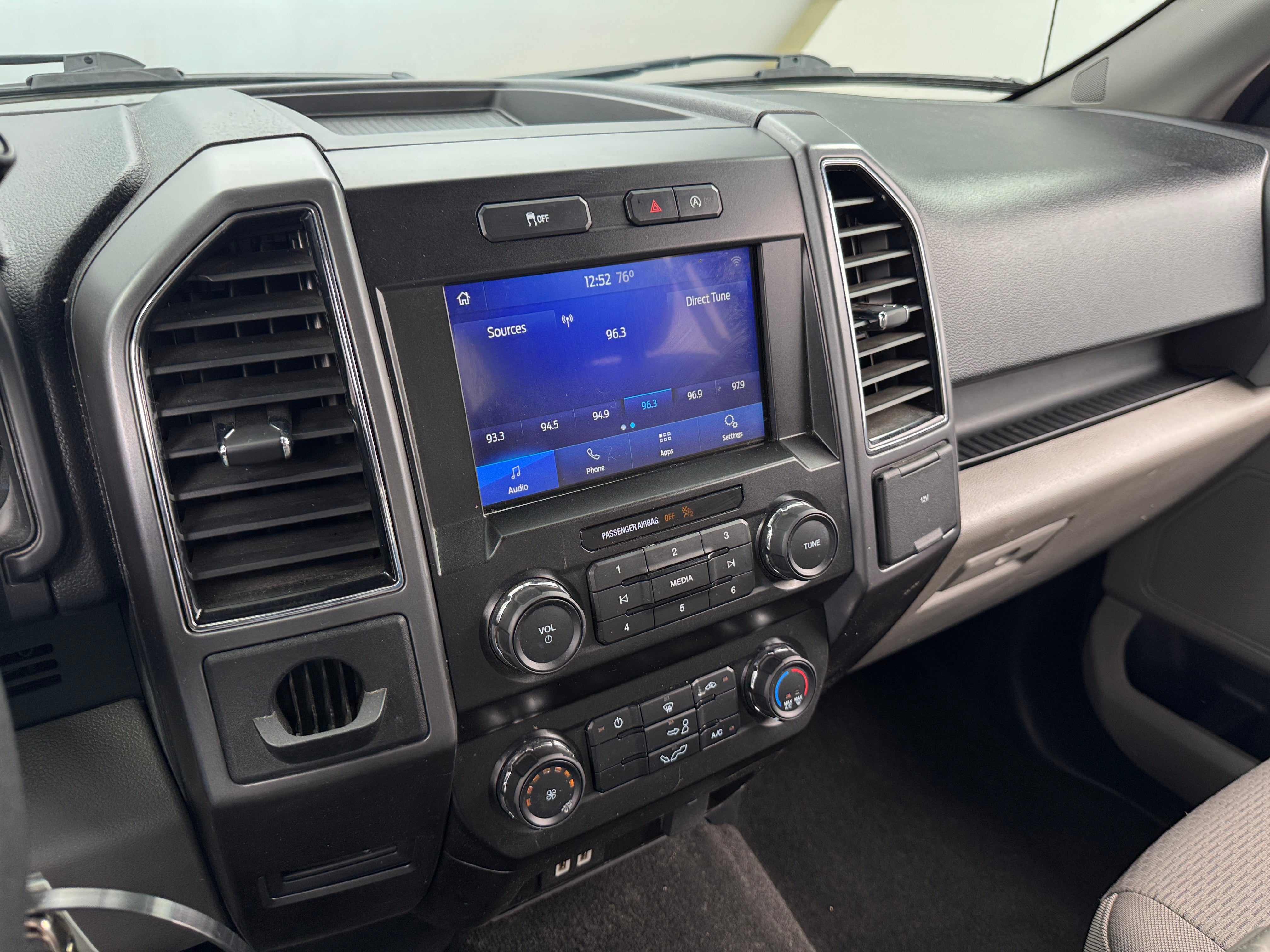 2020 Ford Econoline E-150 4