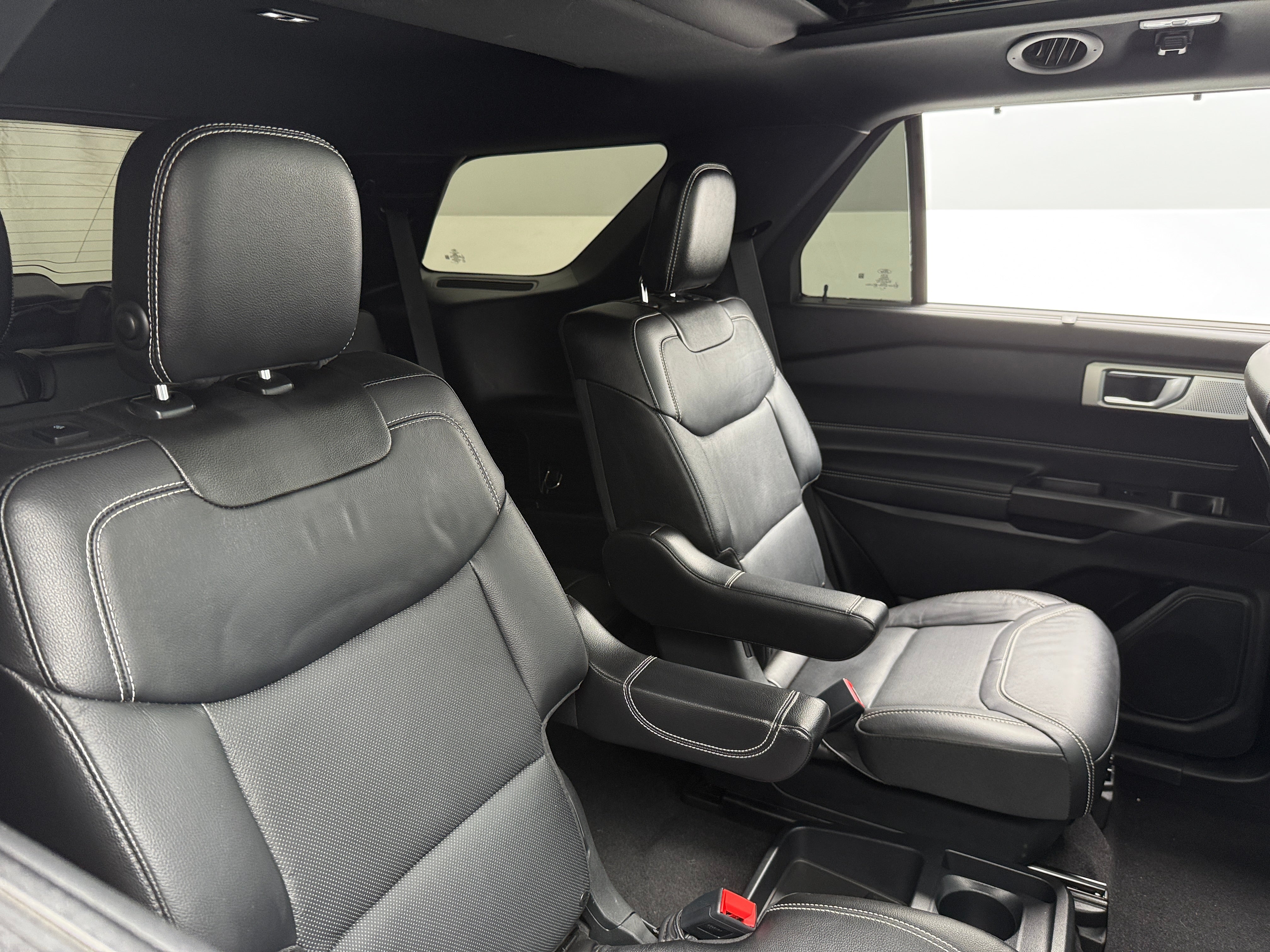 2020 Ford Explorer ST 5