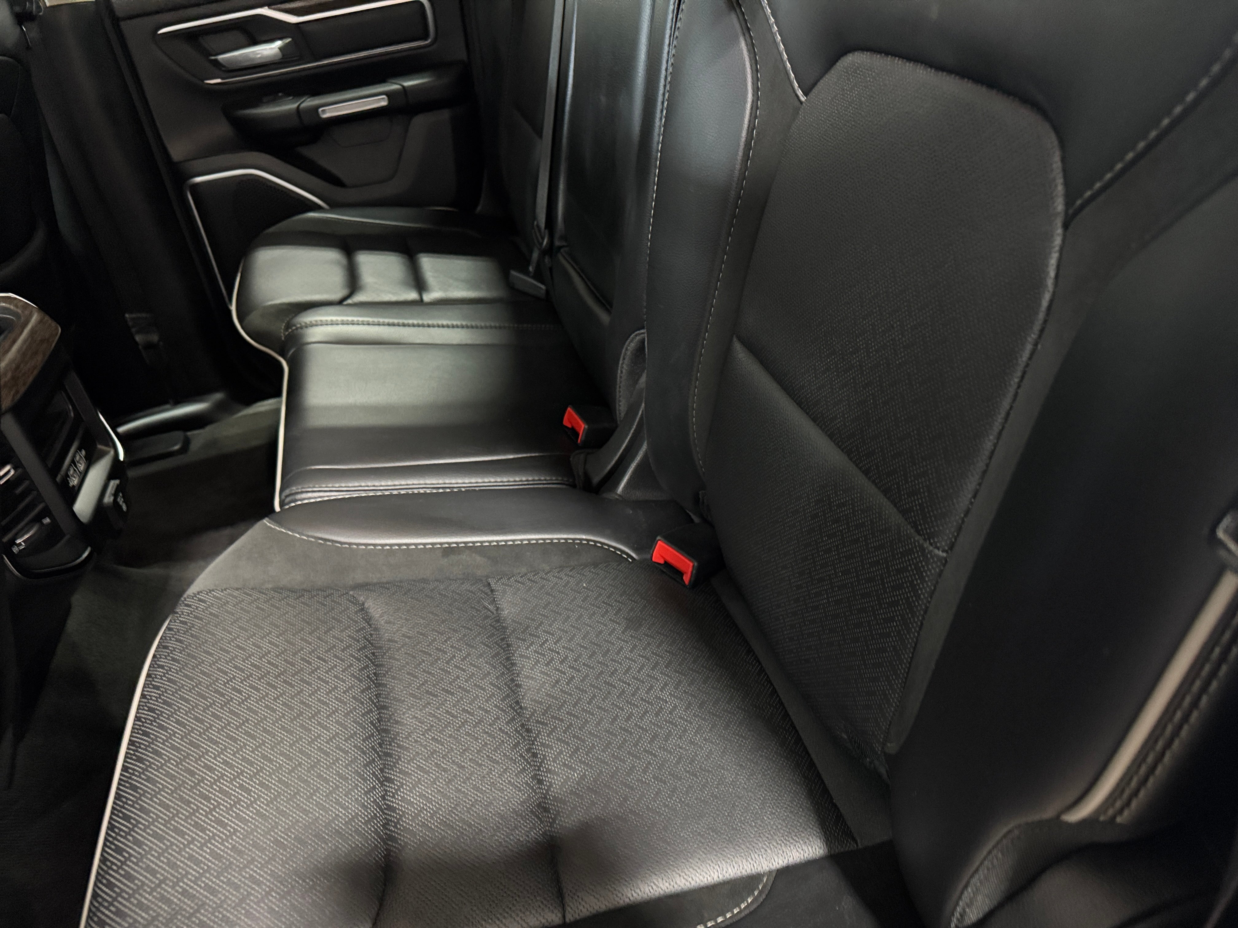 2020 RAM 1500 Laramie 5