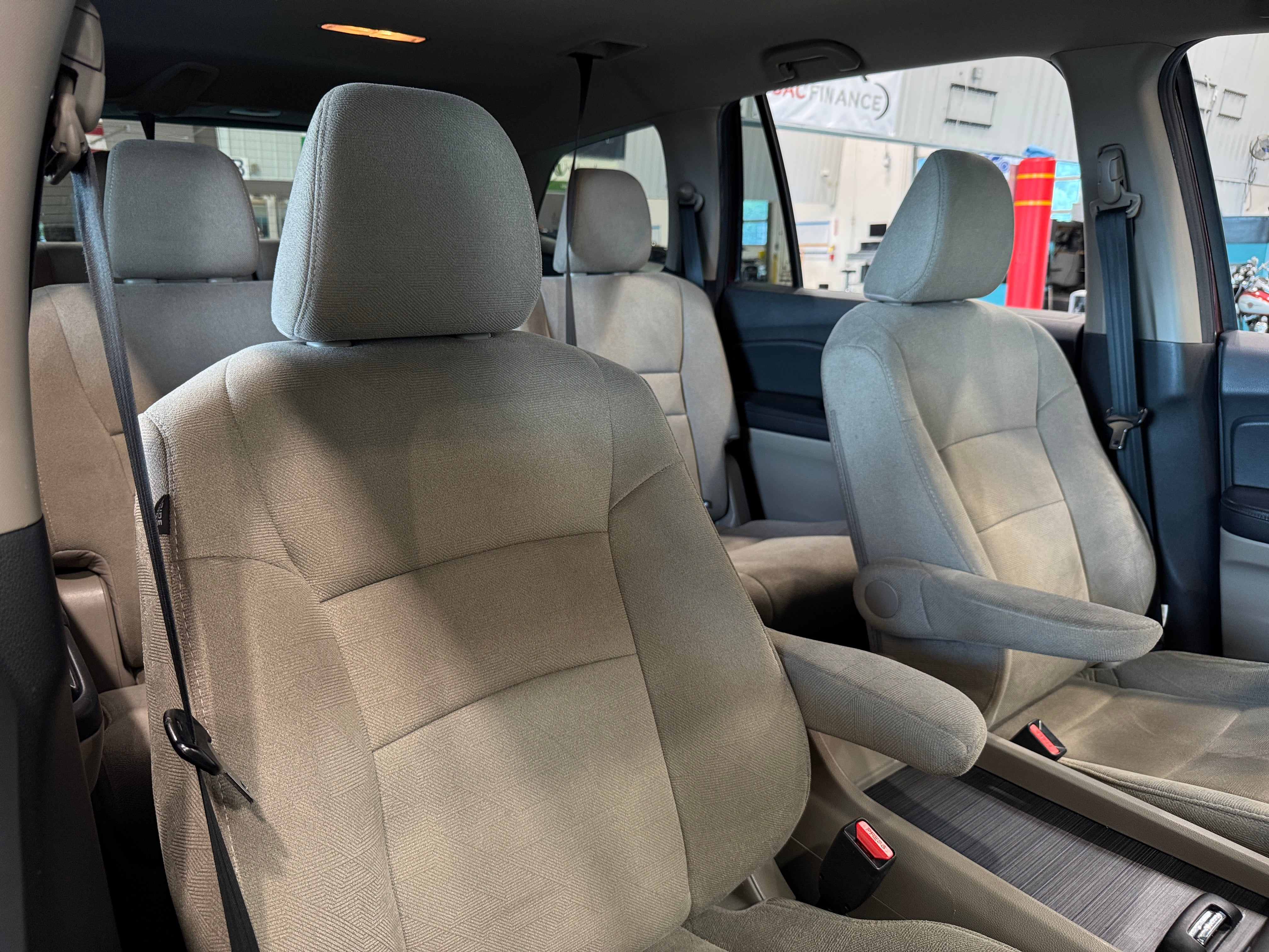 2020 Honda Pilot EX 2