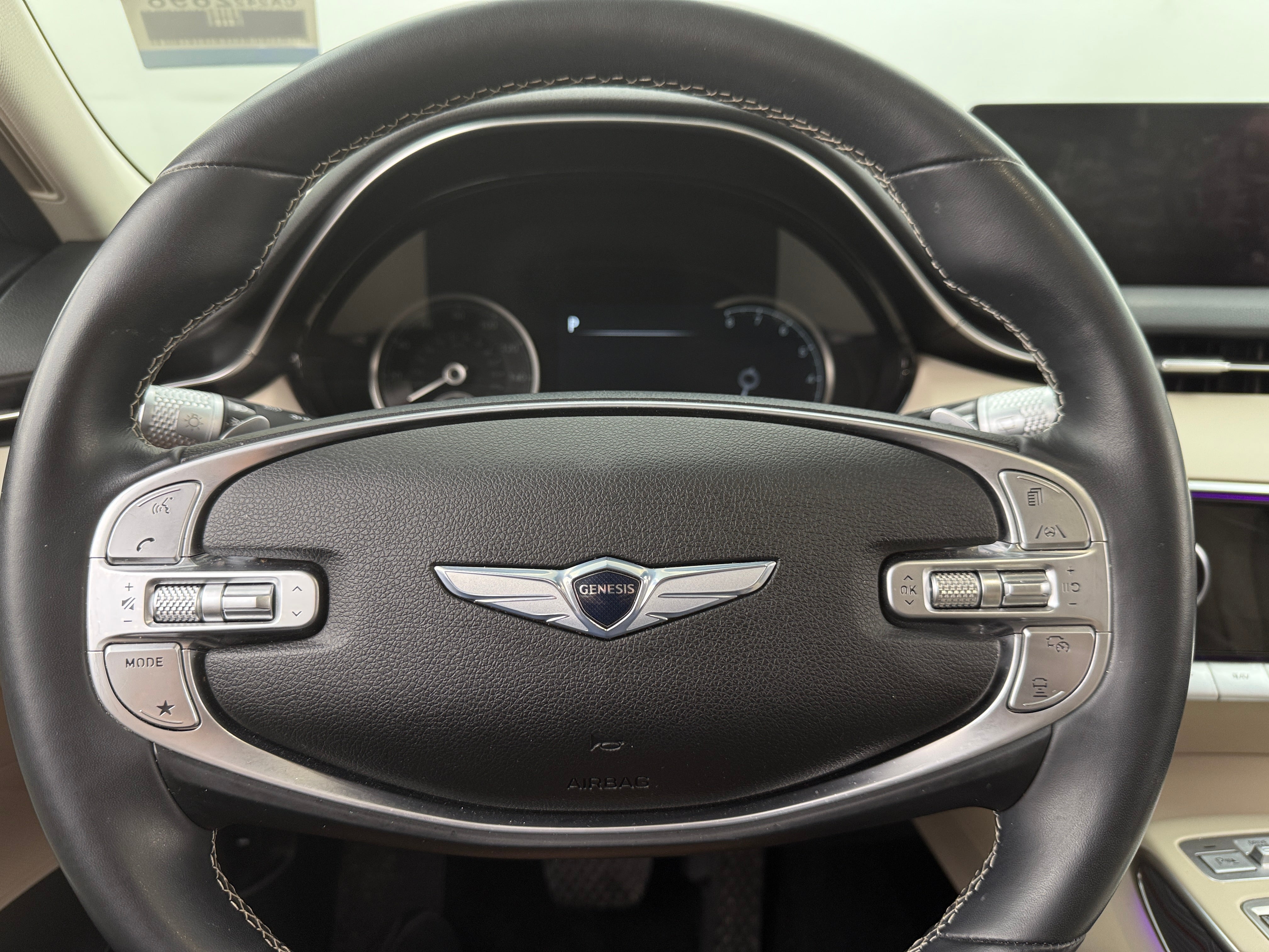 2022 Genesis GV70 Standard 4