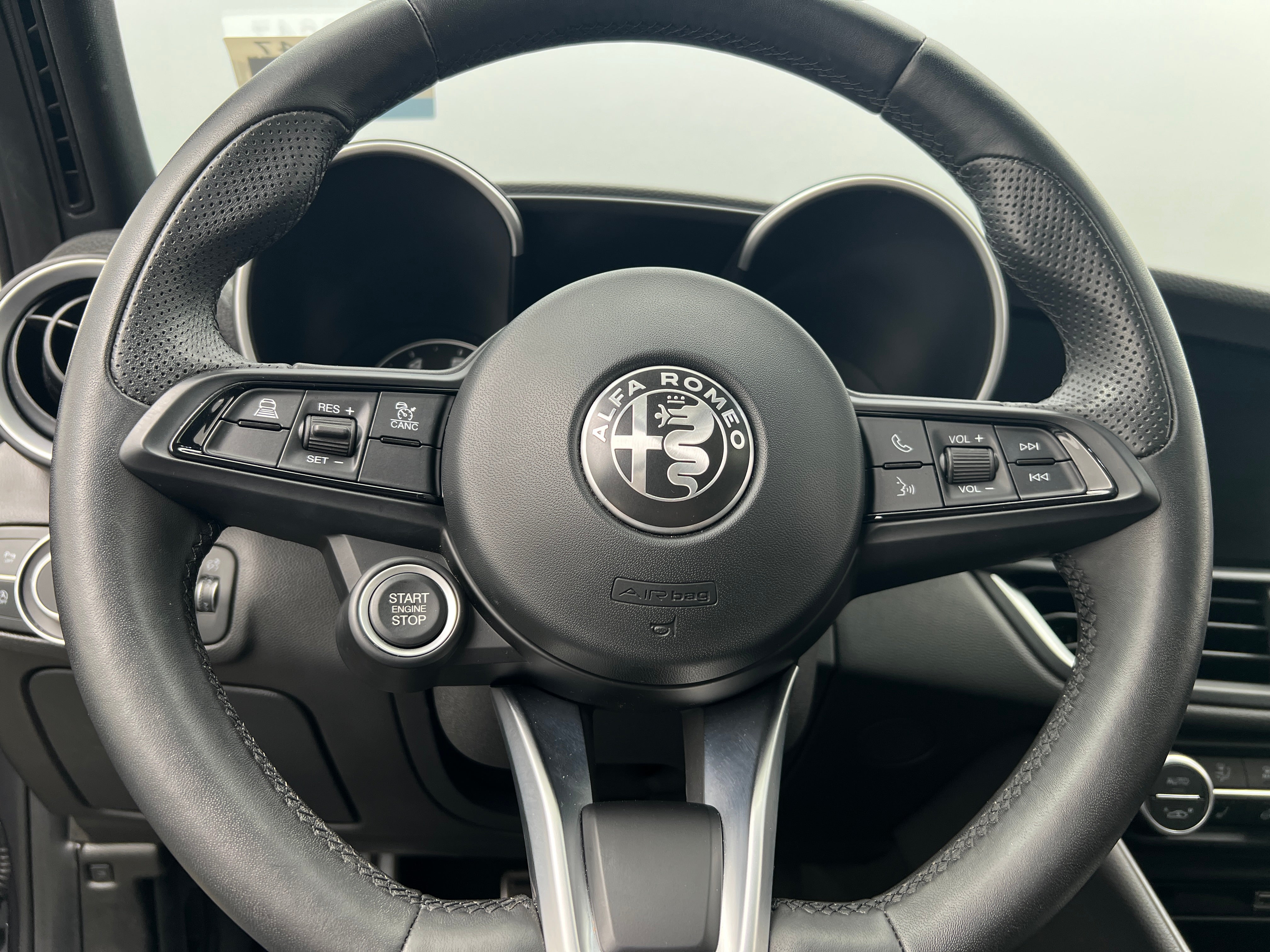 2022 Alfa Romeo Giulia Ti 4