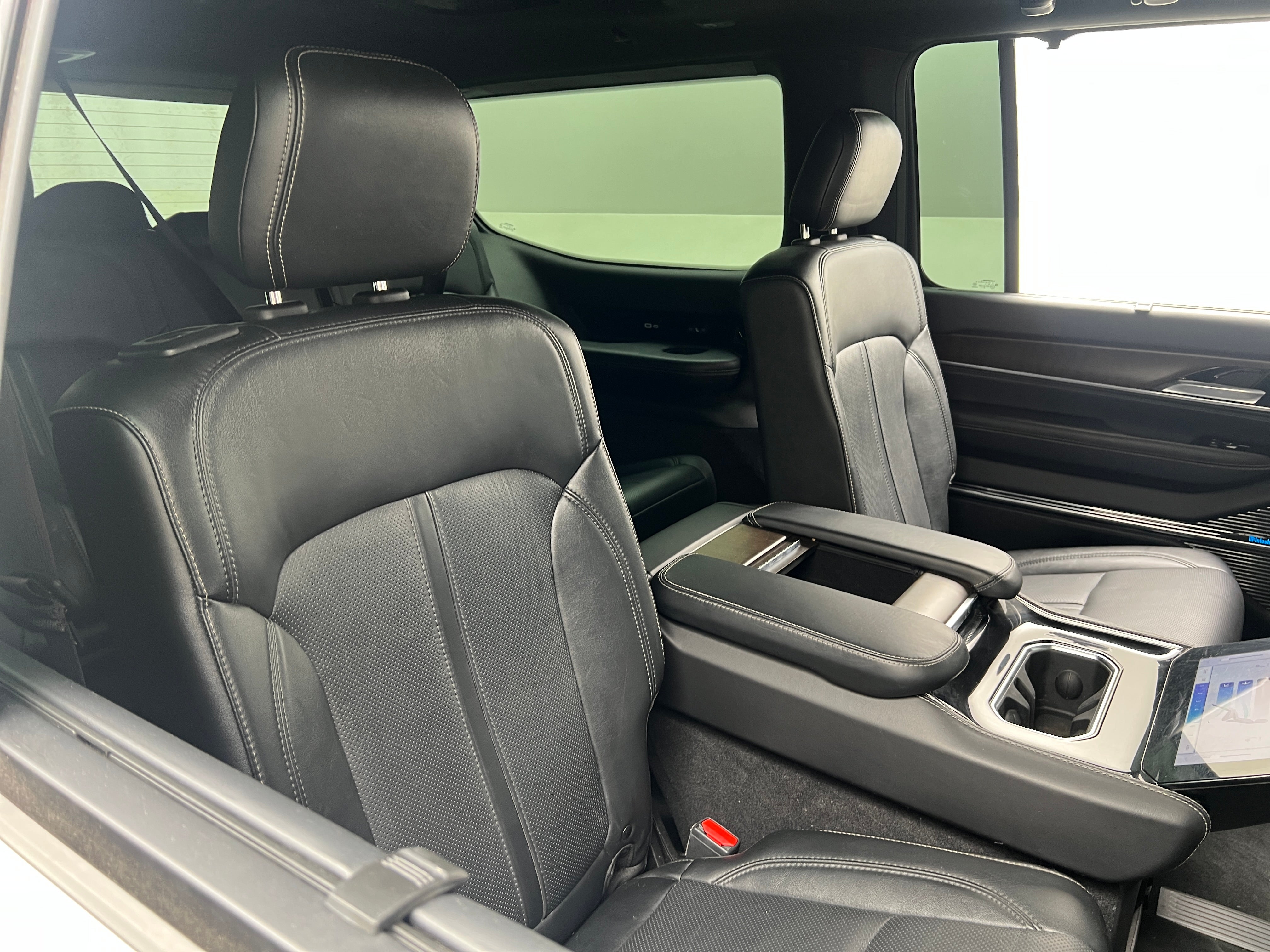 2022 Jeep Grand Wagoneer Series I 5