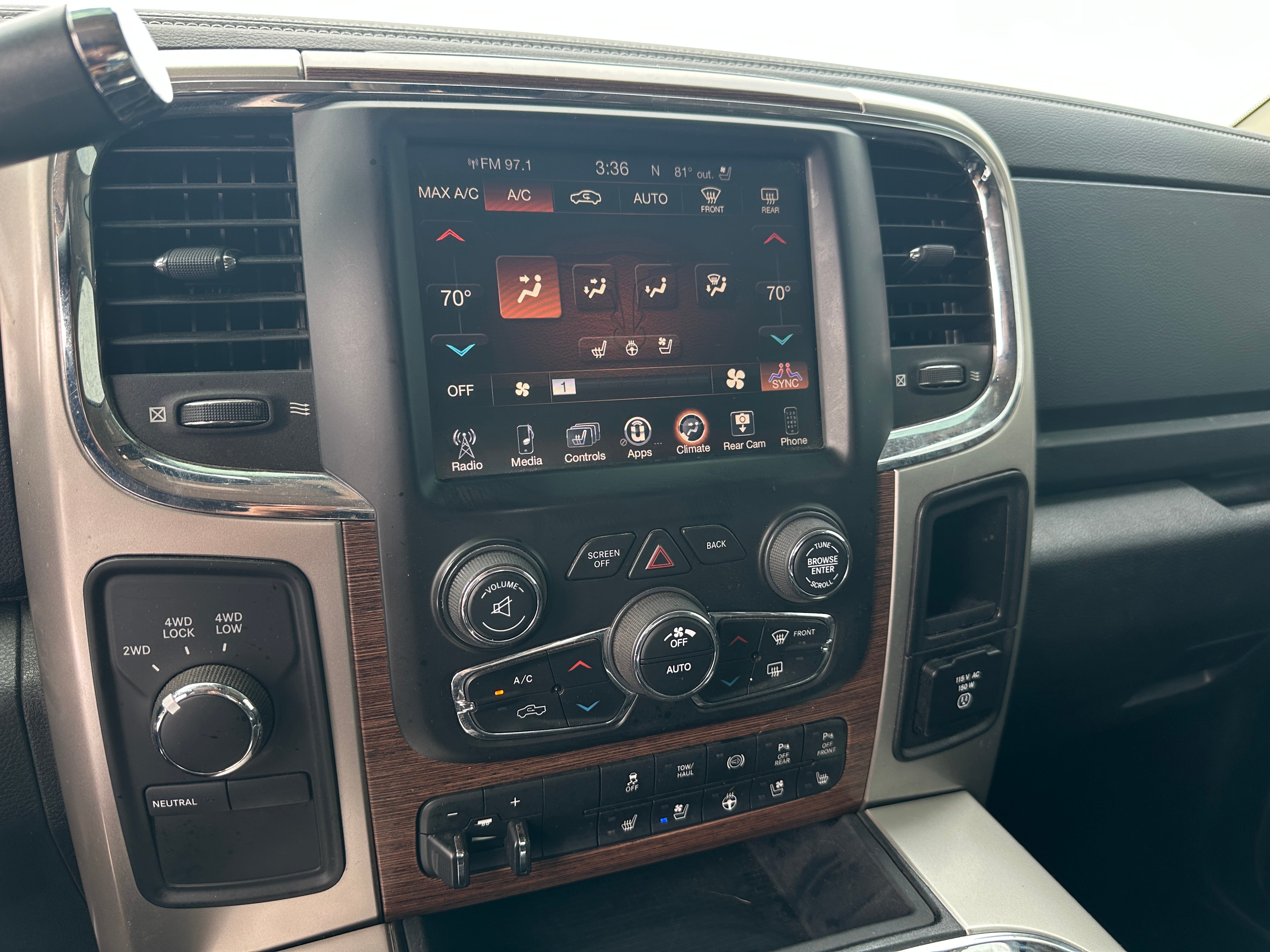 2016 RAM 2500 Laramie 3