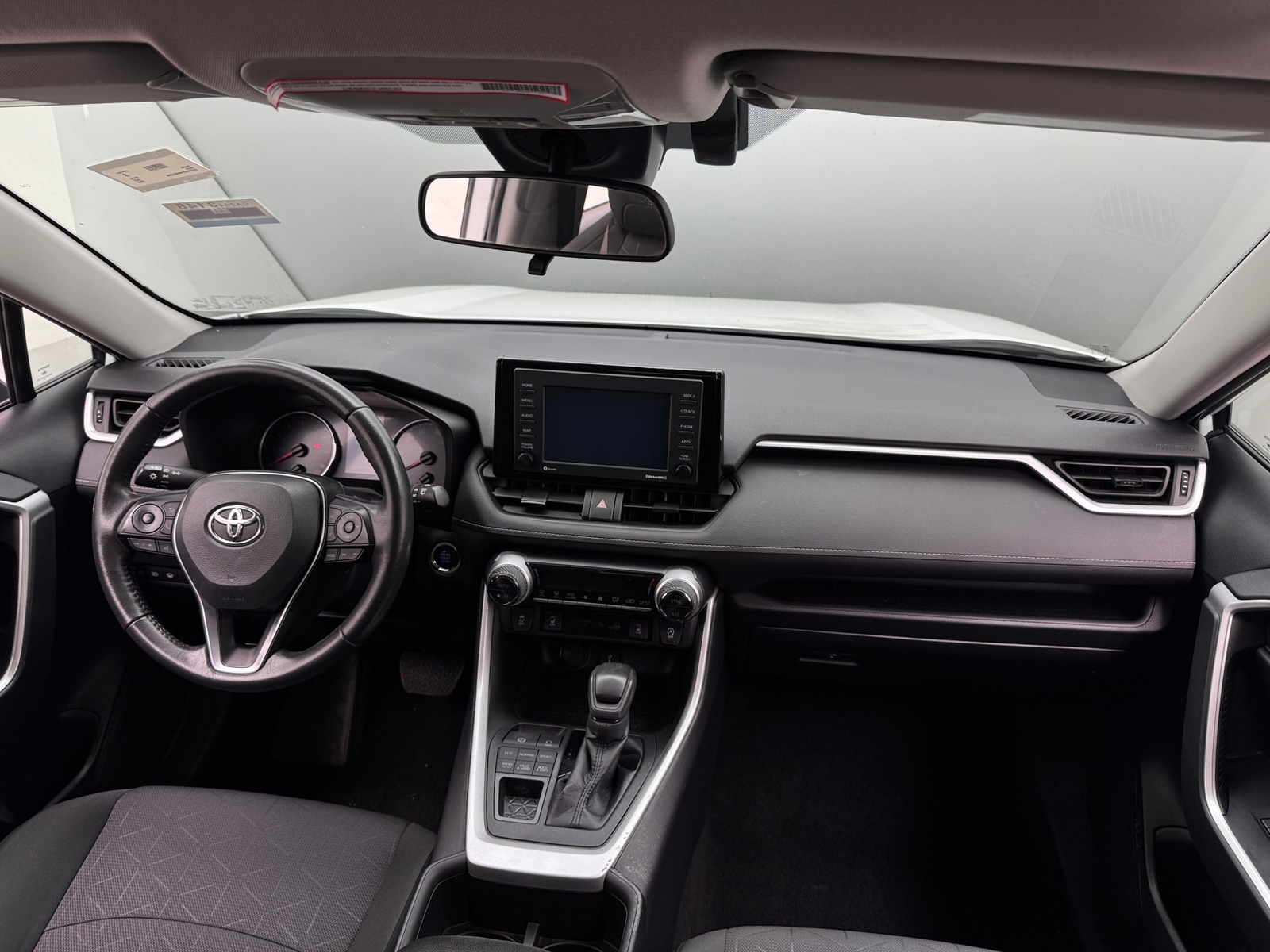Thumbnail: 2022 Toyota RAV4 - 3