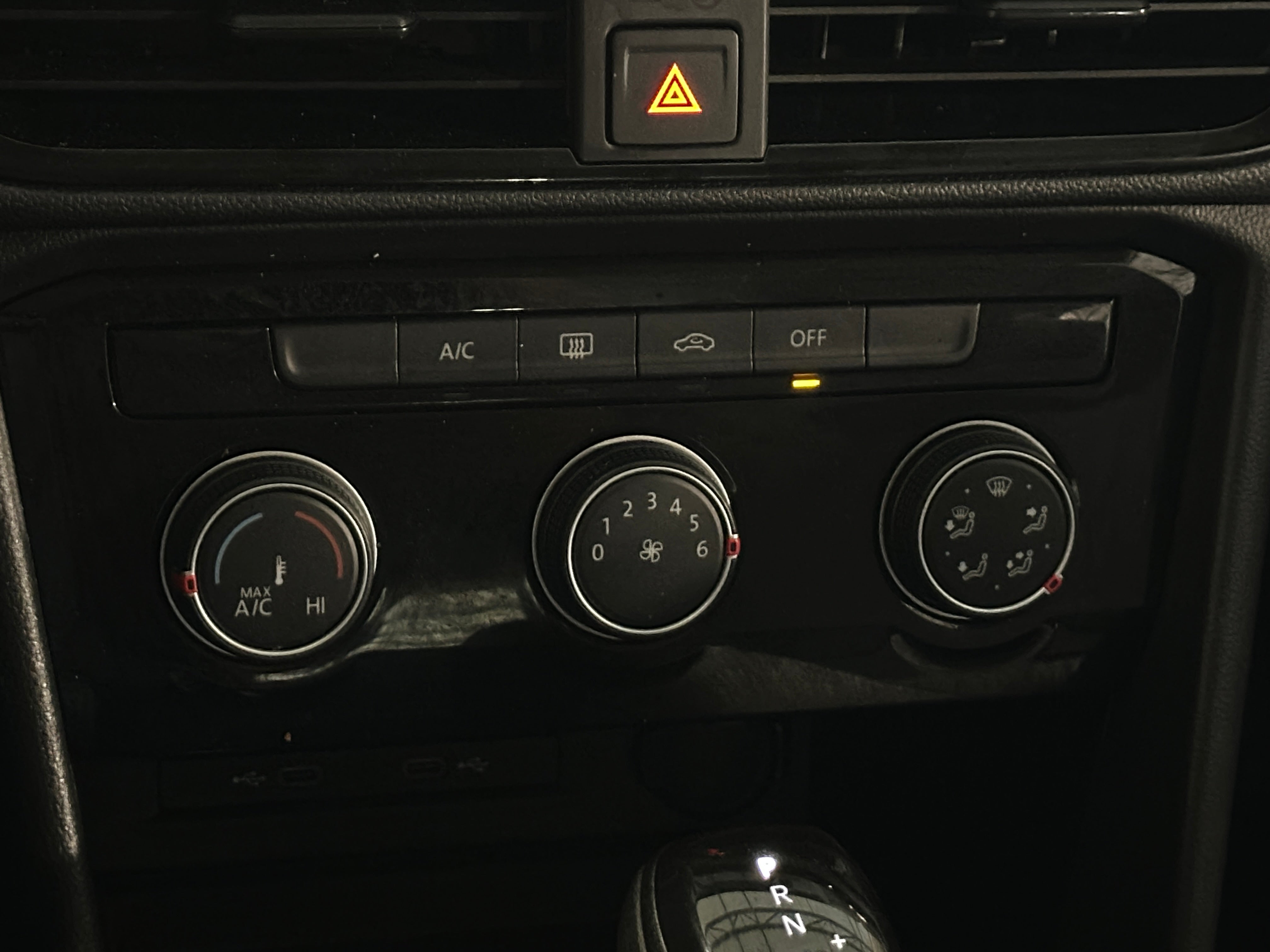 2023 Volkswagen Taos S 4