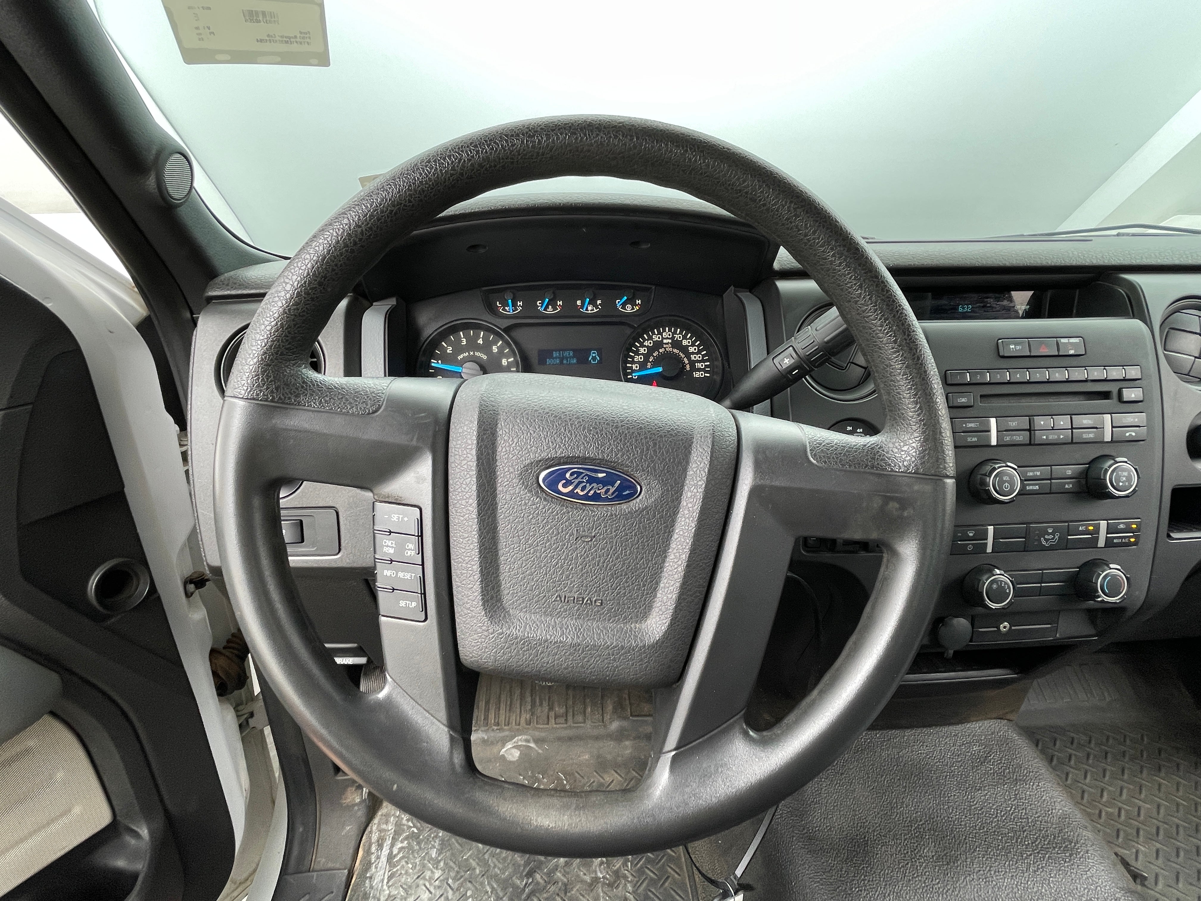 2014 Ford Econoline E-150 4