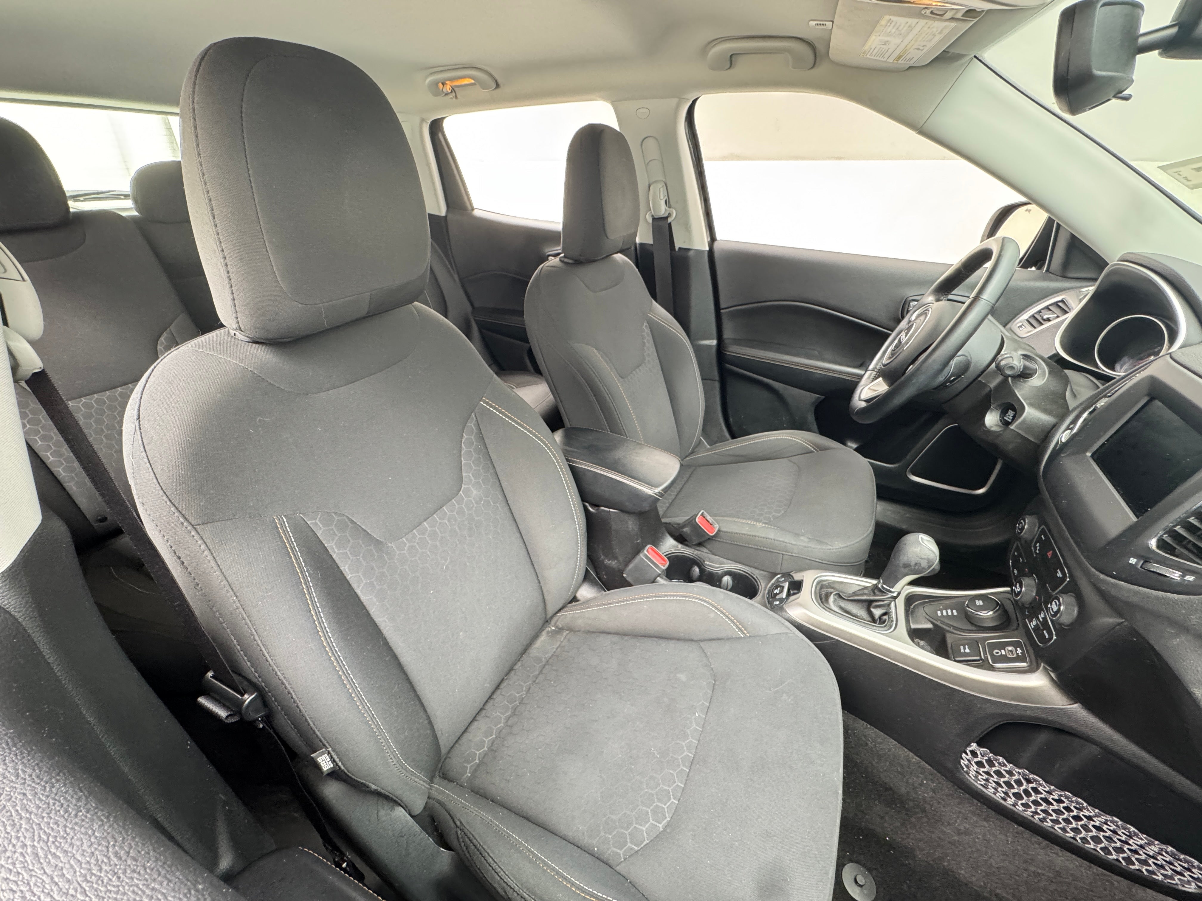 2019 Jeep Compass Sport 2