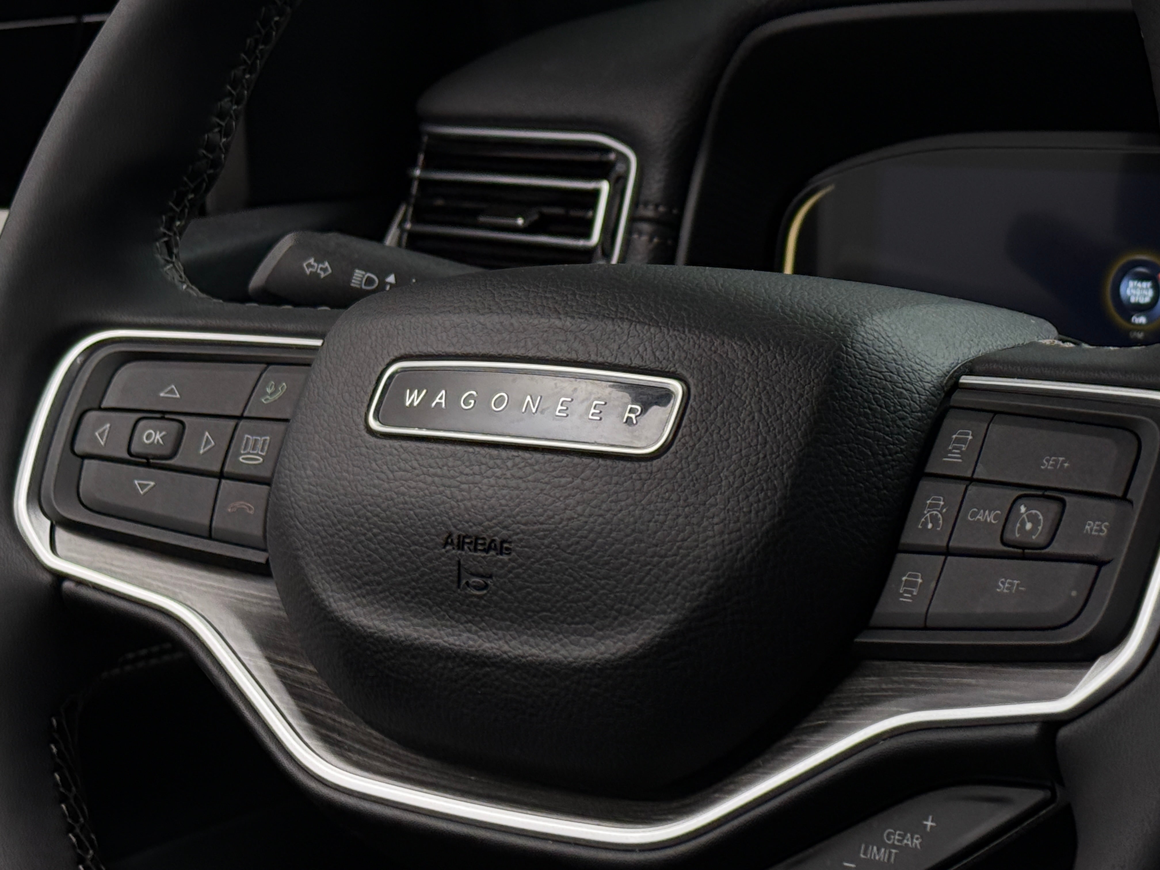 2024 Jeep Wagoneer Series II 4