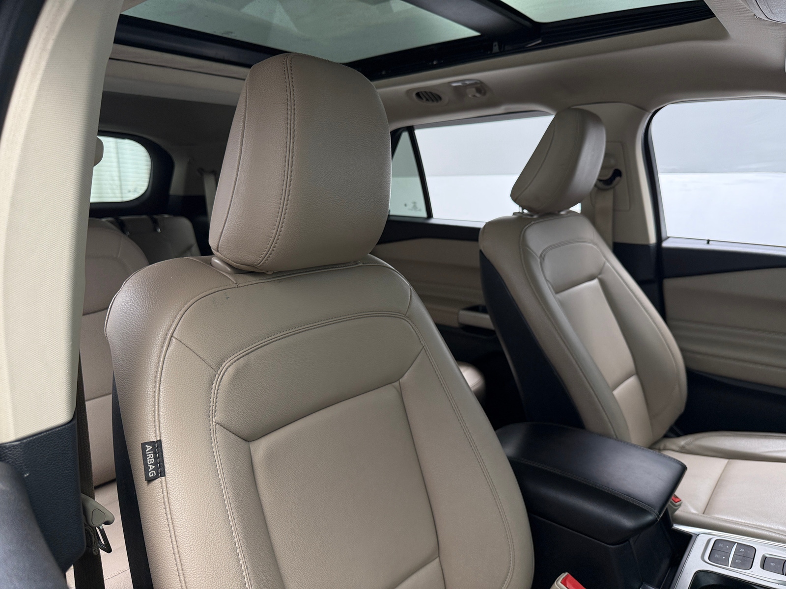 Thumbnail: 2020 Ford Explorer - 2