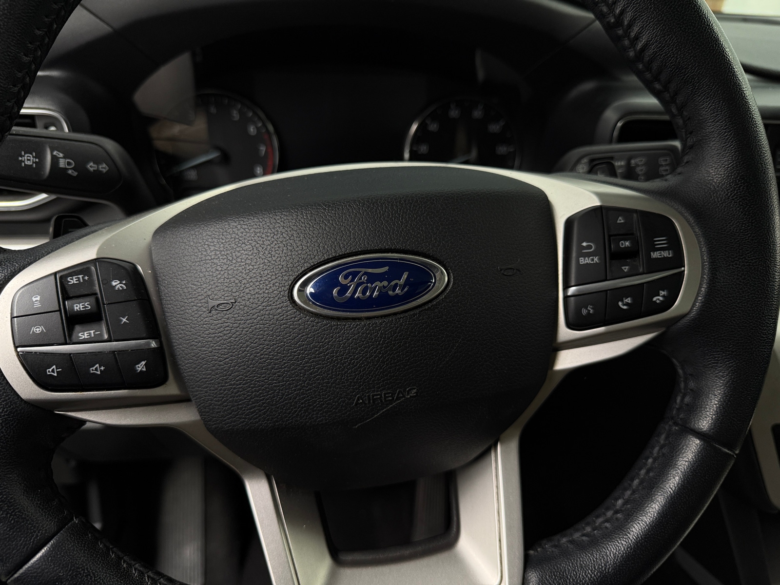 Thumbnail: 2020 Ford Explorer - 5